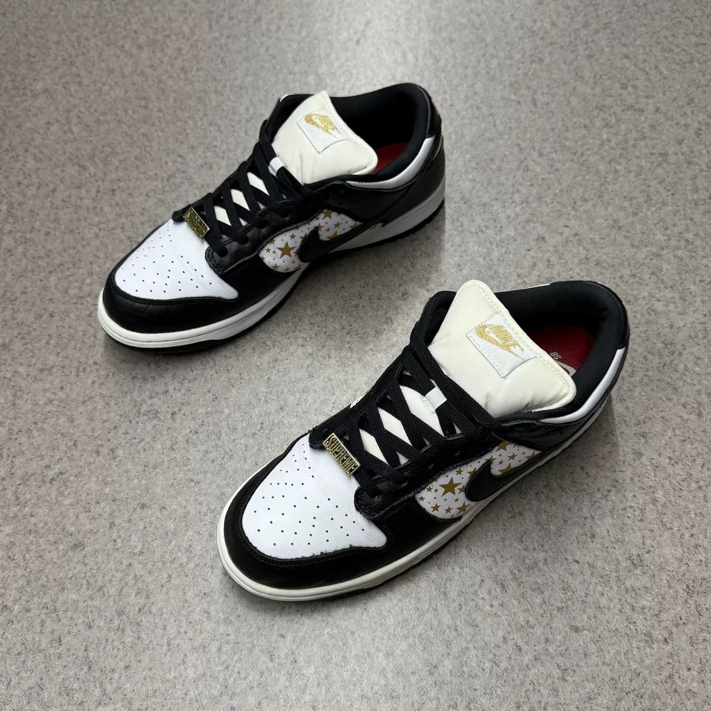 Nike SB Dunk SB Supreme Black White Gold Size US 10 / EU 43 - 5 Thumbnail