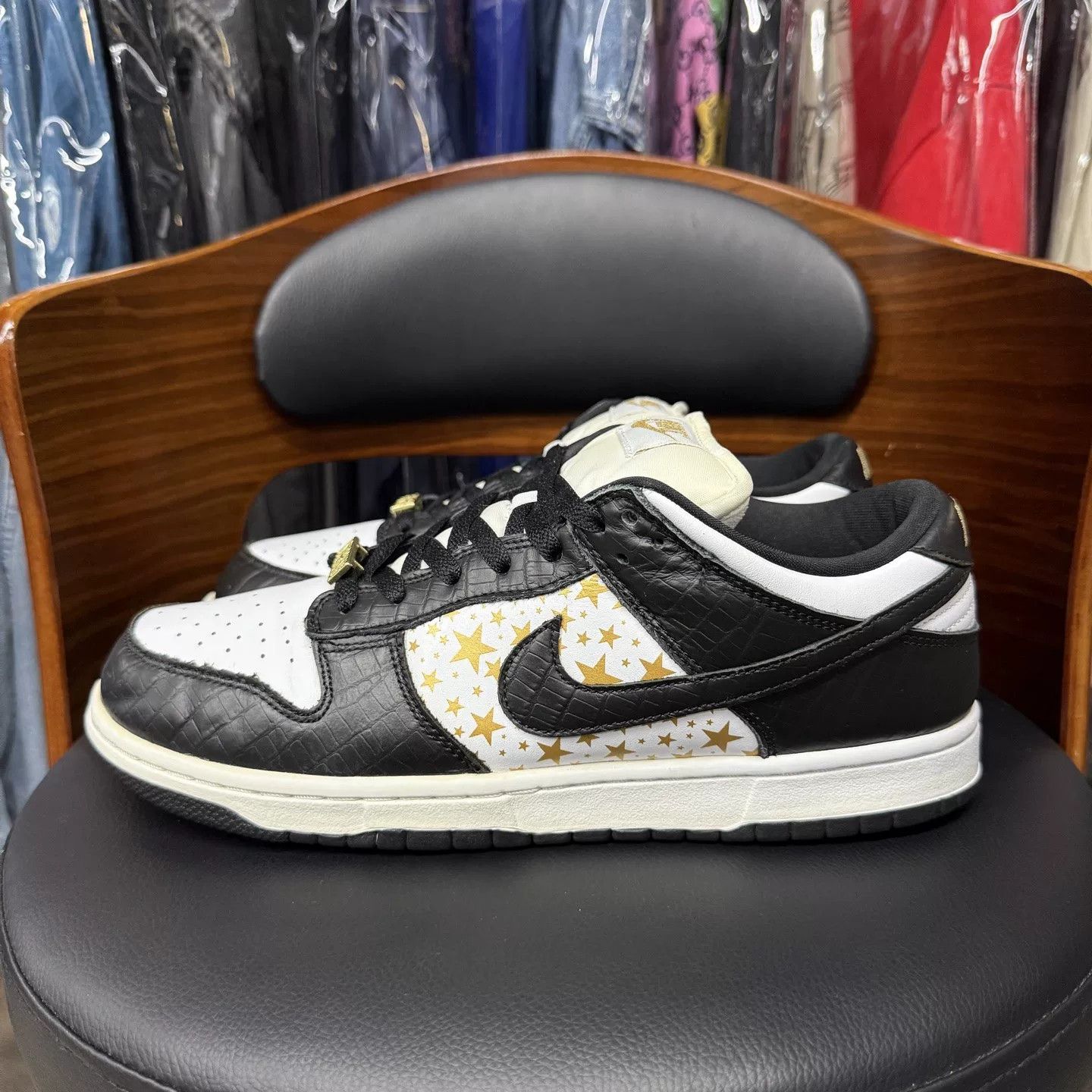 Nike SB Dunk SB Supreme Black White Gold Size US 10 / EU 43 - 6 Thumbnail