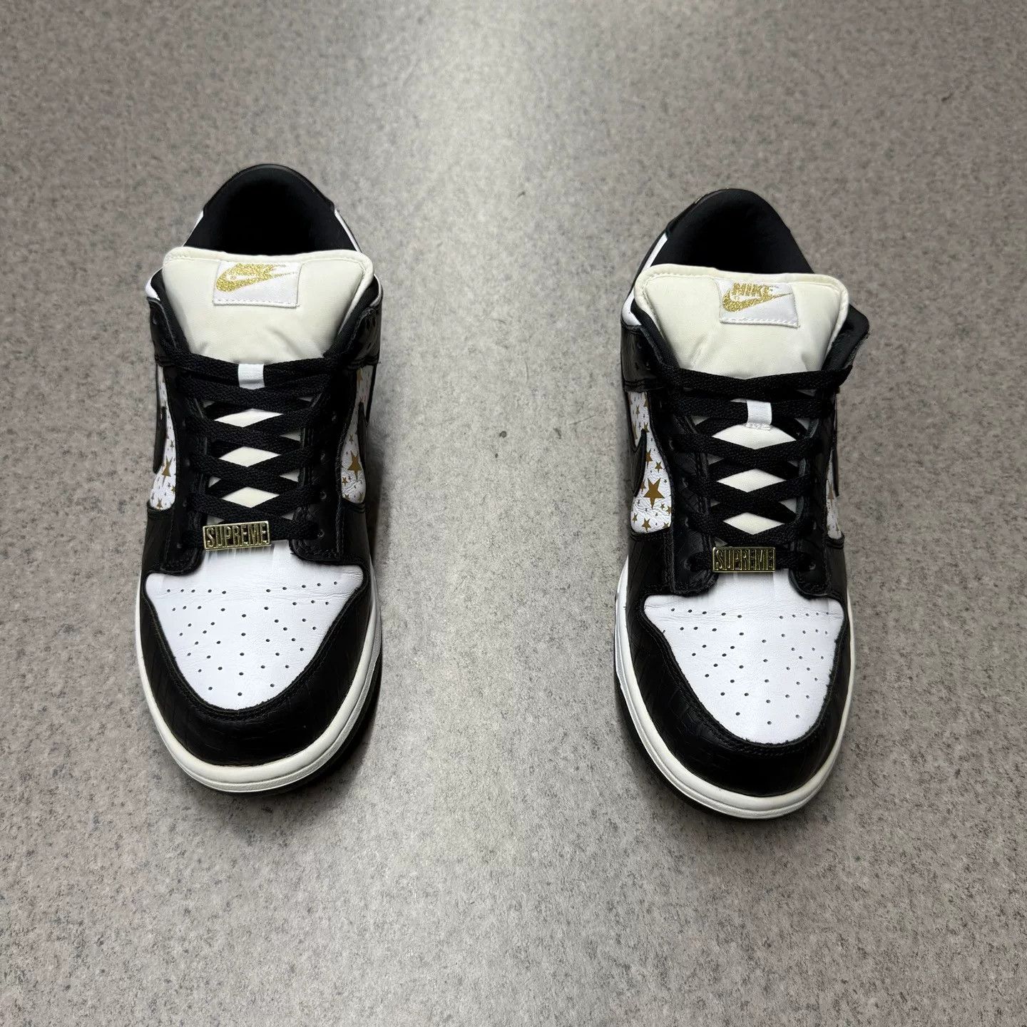 Nike SB Dunk SB Supreme Black White Gold Size US 10 / EU 43 - 2 Thumbnail