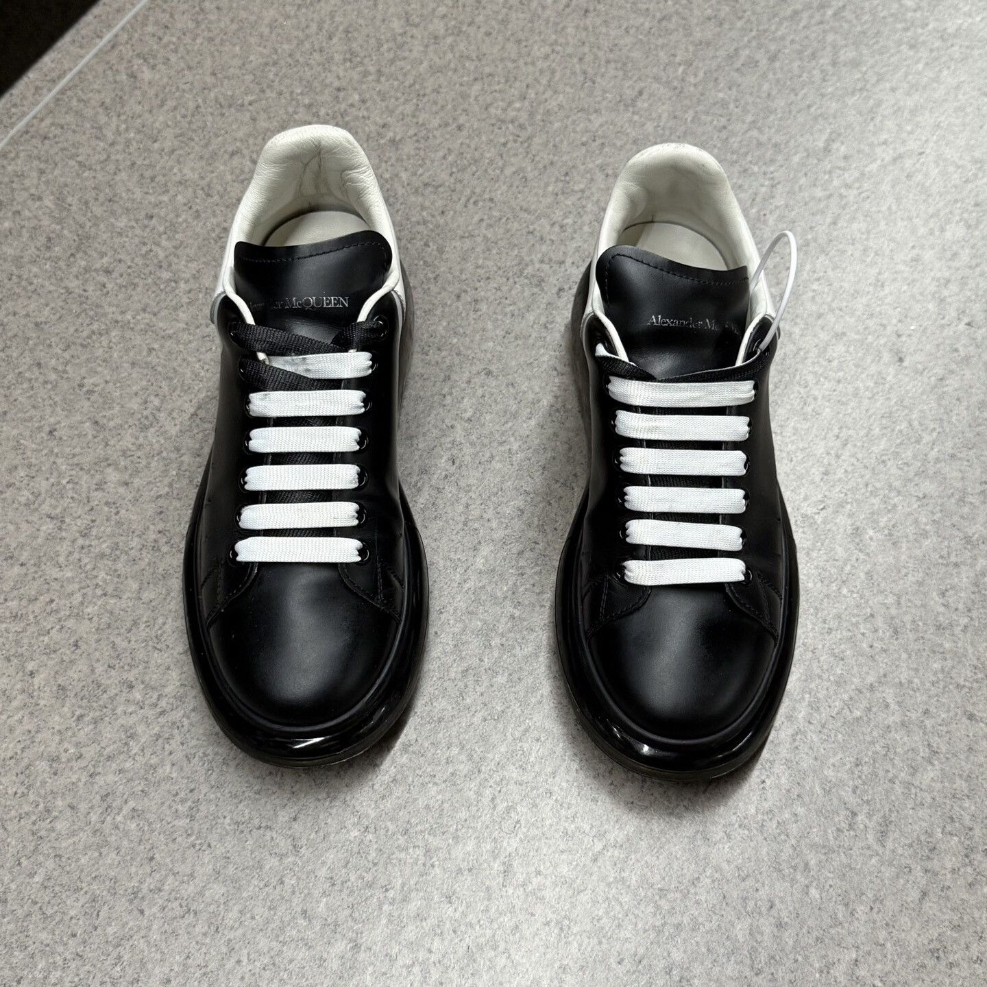 Alexander McQueen McQueen Black White Shoes Size 40 Size US 7 / EU 40 - 5 Thumbnail