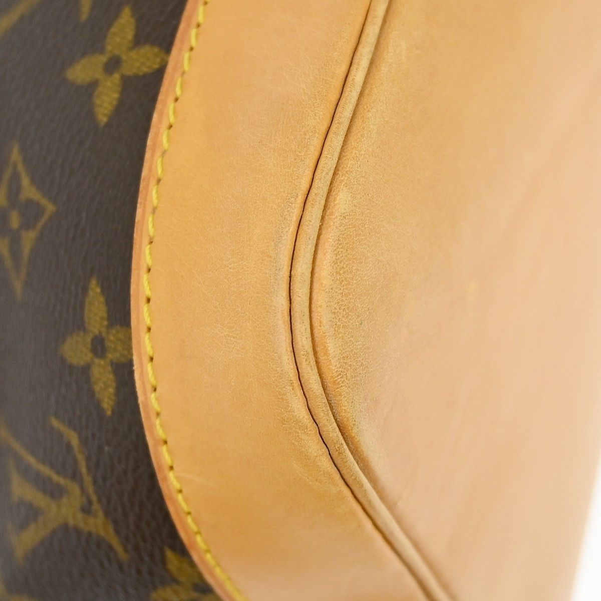 Louis Vuitton Louis Vuitton Alma Handbag Monogram Canvas Size ONE SIZE - 8 Thumbnail