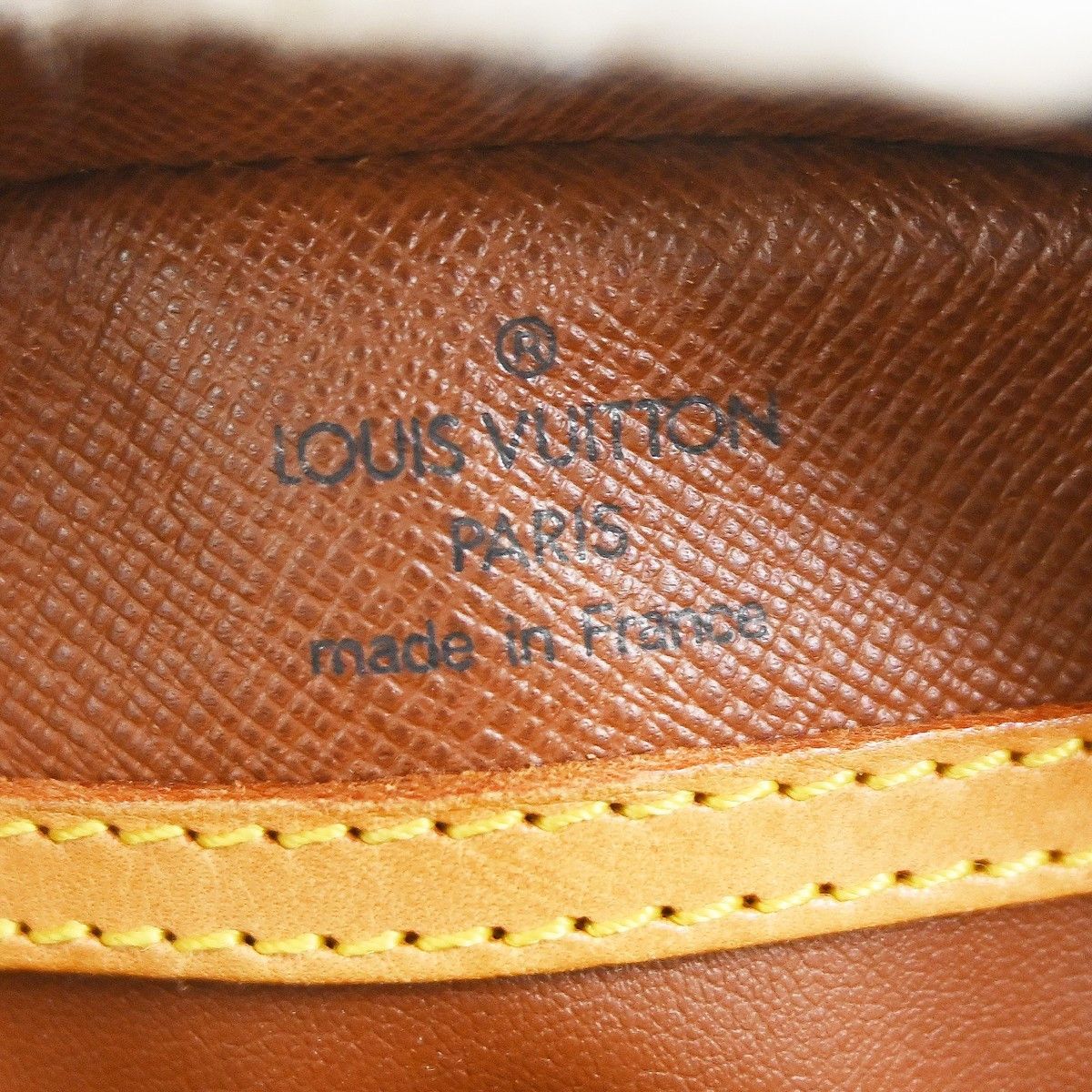 Louis Vuitton Louis Vuitton Blois Handbag Monogram Canvas Size ONE SIZE - 4 Thumbnail