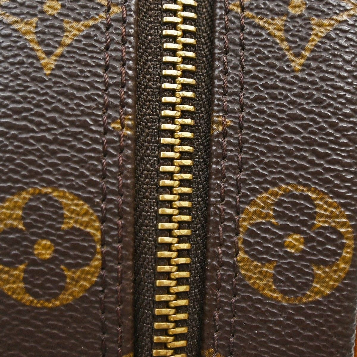 Louis Vuitton Louis Vuitton Blois Handbag Monogram Canvas Size ONE SIZE - 13 Thumbnail
