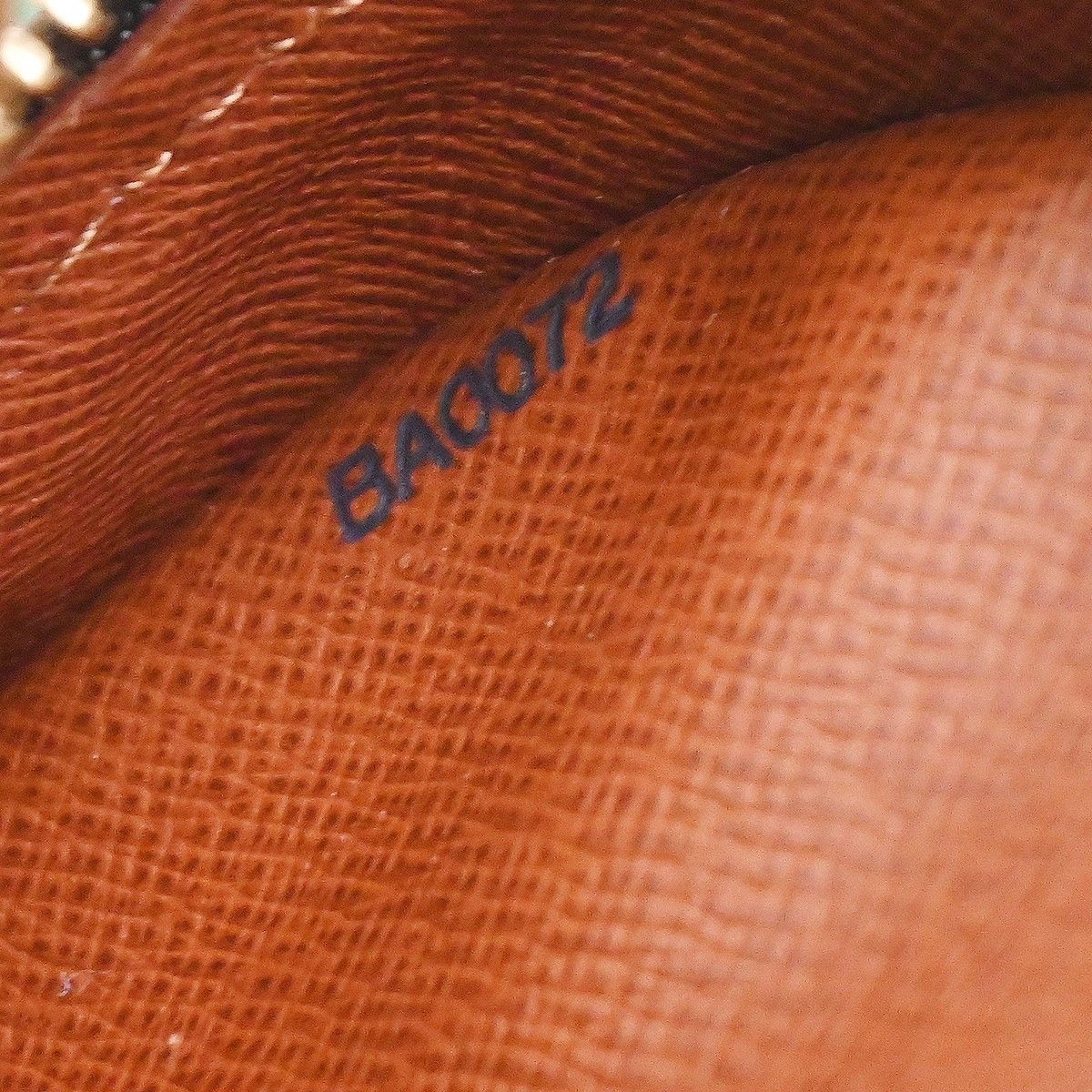 Louis Vuitton Louis Vuitton Blois Handbag Monogram Canvas Size ONE SIZE - 5 Thumbnail