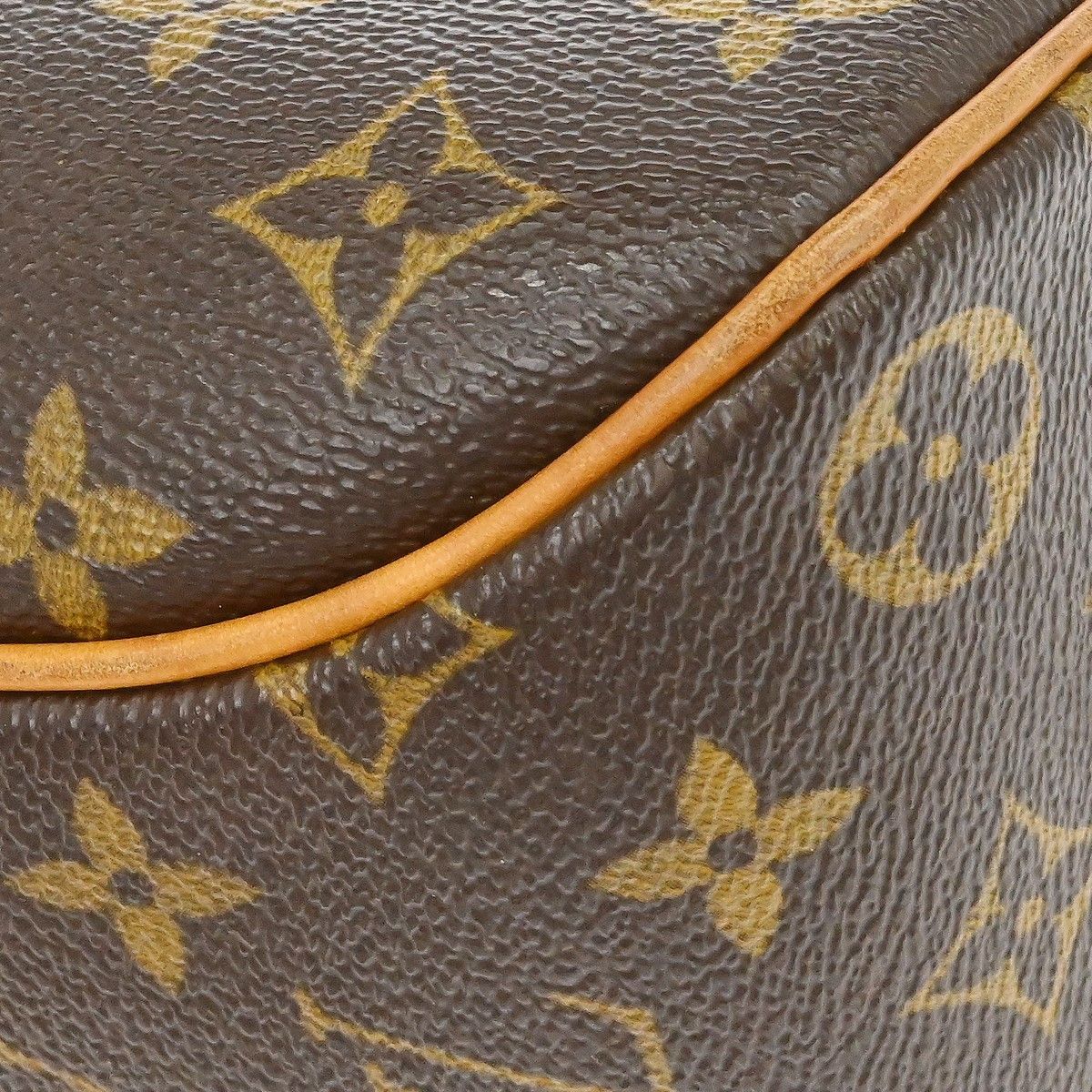 Louis Vuitton Louis Vuitton Blois Handbag Monogram Canvas Size ONE SIZE - 6 Thumbnail