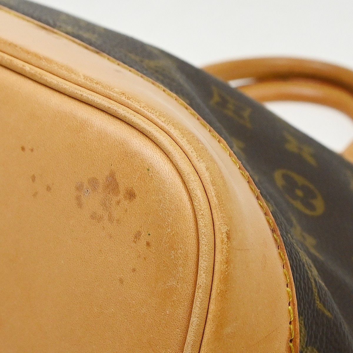 Louis Vuitton Louis Vuitton Alma Handbag Monogram Canvas Size ONE SIZE - 8 Thumbnail