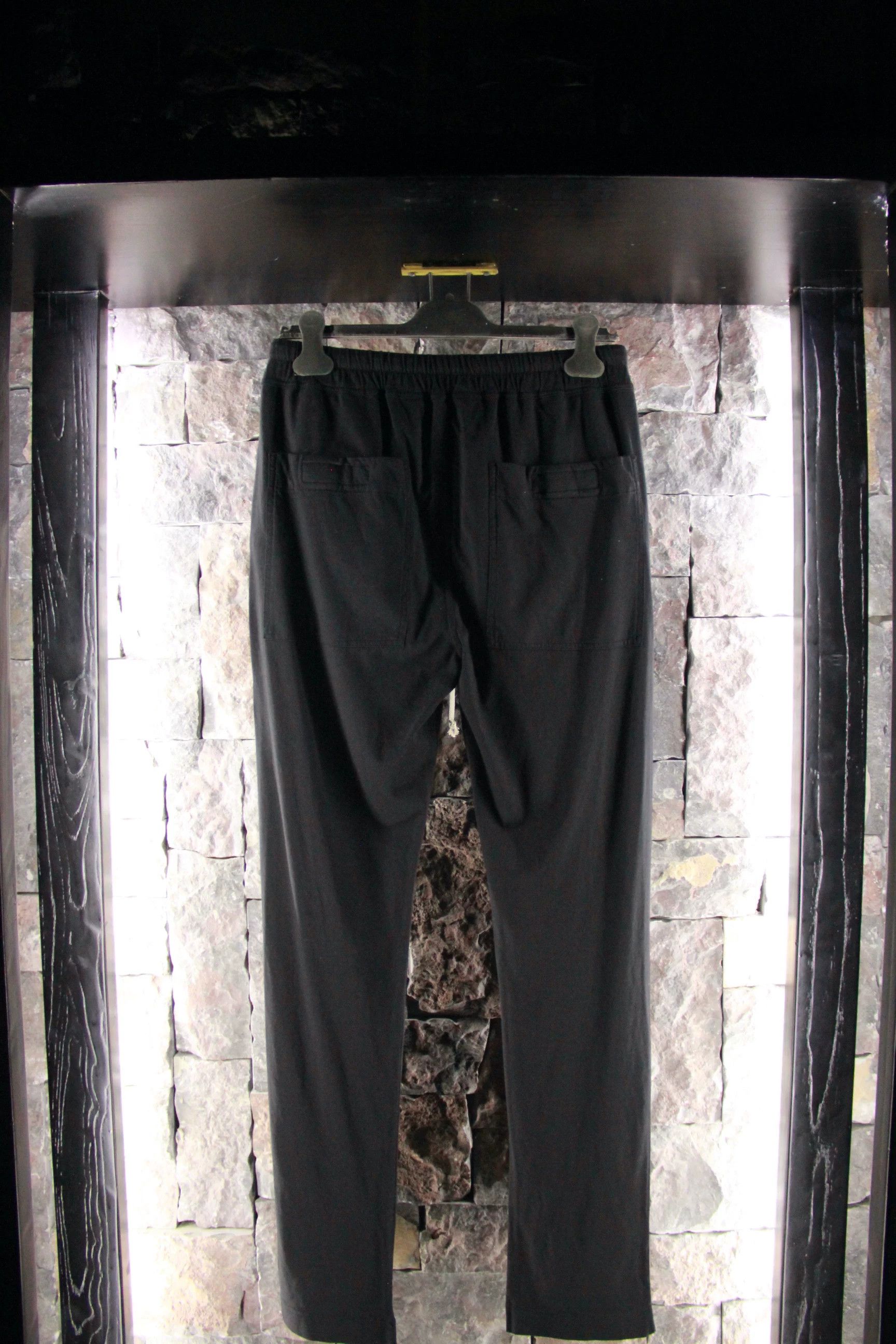 Rick Owens Rick Owens Black Casual Pants Men 28 Size US 28 / EU 44 - 2 Thumbnail