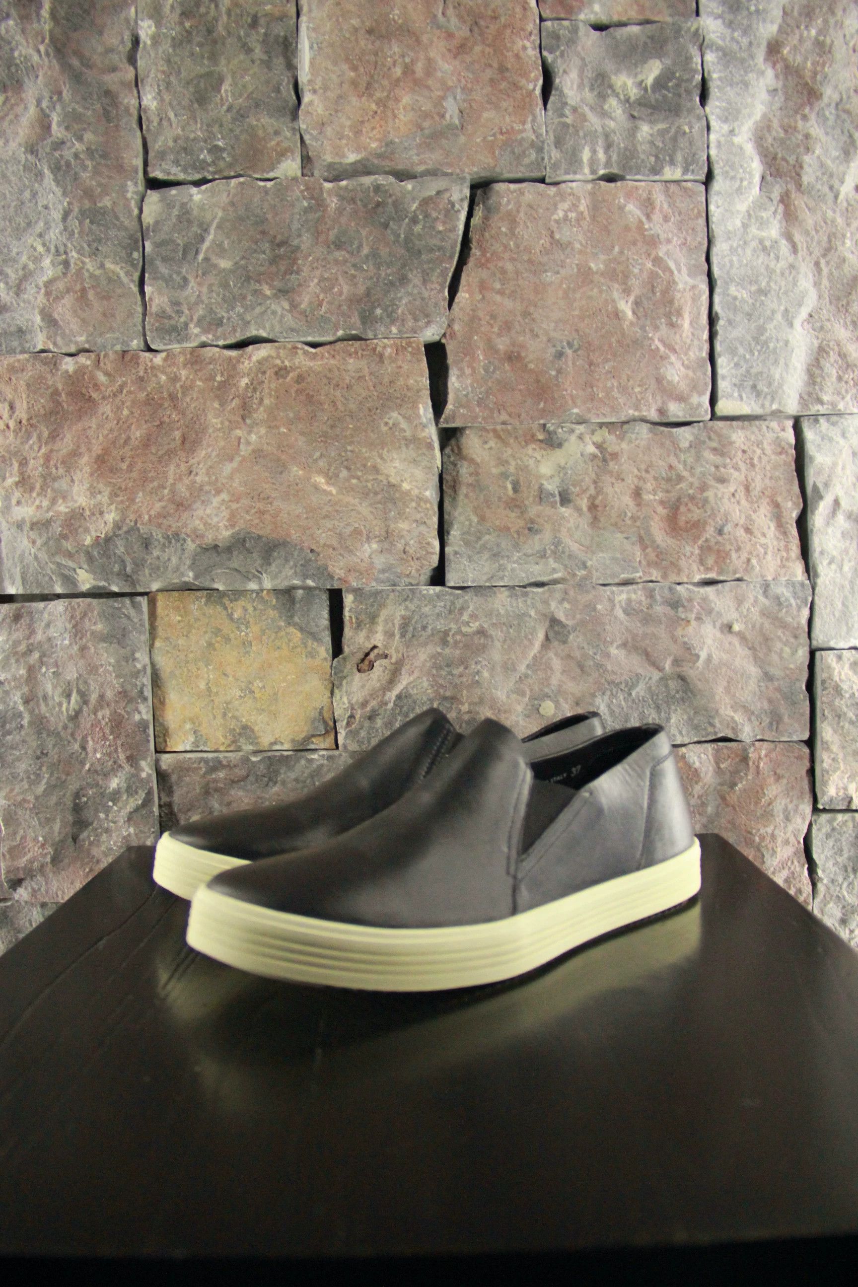 Rick Owens Rick Owens White Slip Ons Men 10 Size US 10 / EU 43 - 4 Thumbnail