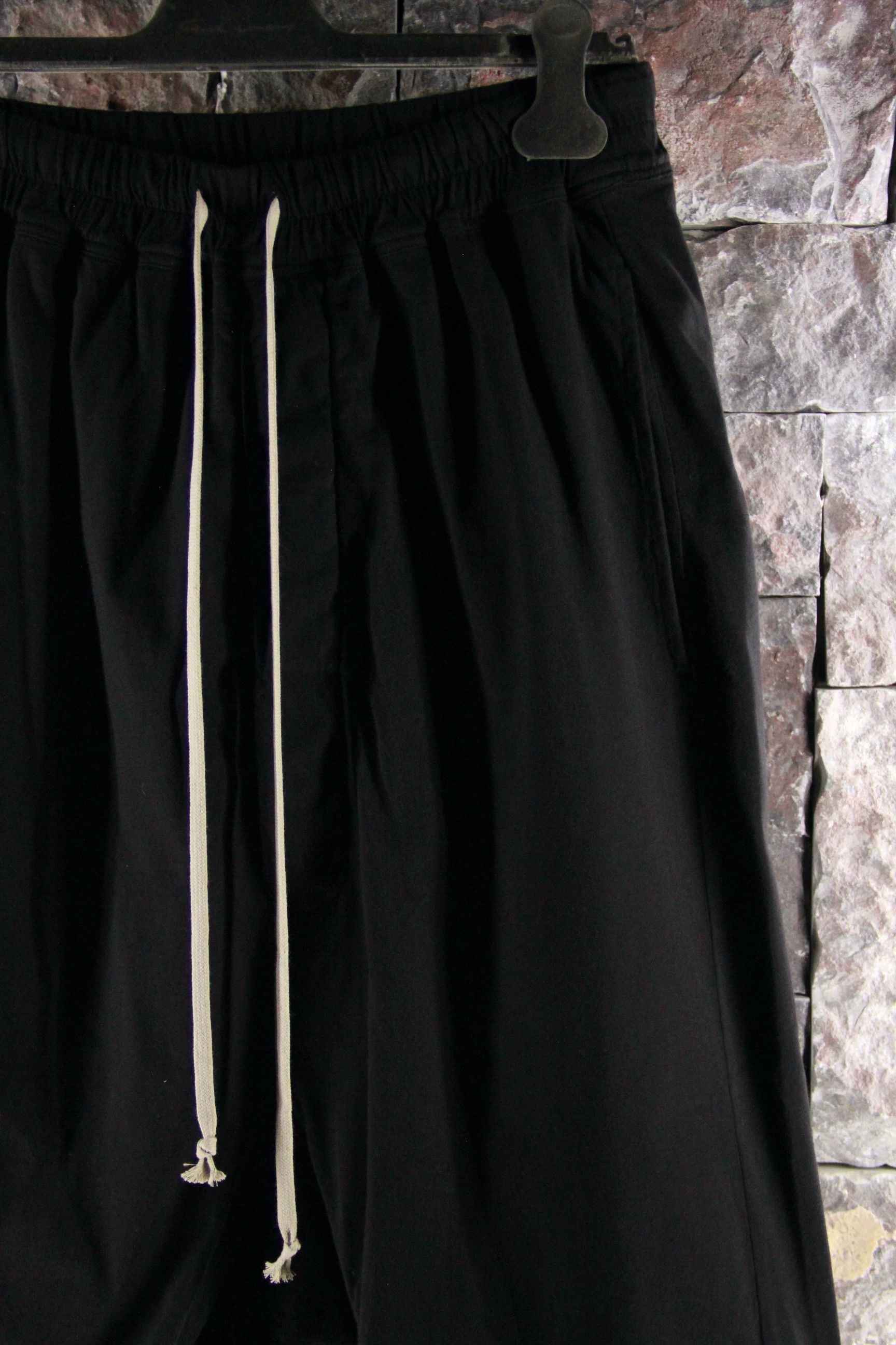 Rick Owens Rick Owens Black Shorts Men 32 Size US 32 / EU 48 - 3 Thumbnail