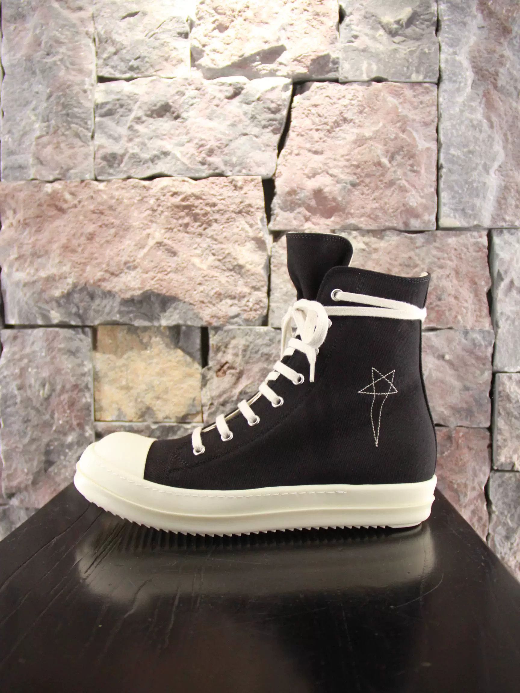Rick Owens Rick Owens White Hitop Sneakers Men 7 Size US 7 / EU 40 - 2 Thumbnail