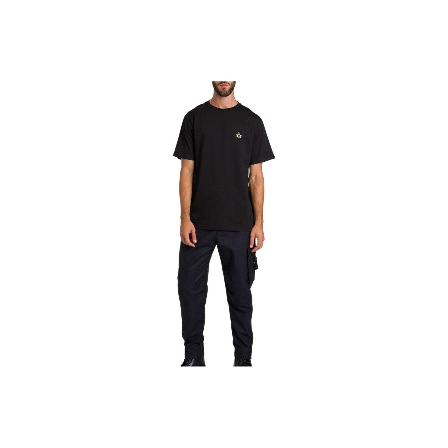 Dior Dior x Kaws Bee Embroidered T-Shirt L Size US L / EU 52-54 / 3 - 9 Thumbnail