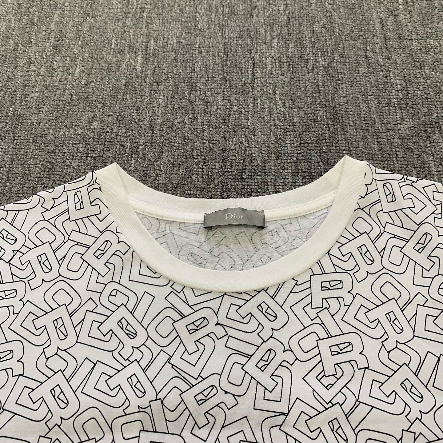 Dior Dior Oblique Monogram T-Shirt Size L Size US L / EU 52-54 / 3 - 6 Thumbnail
