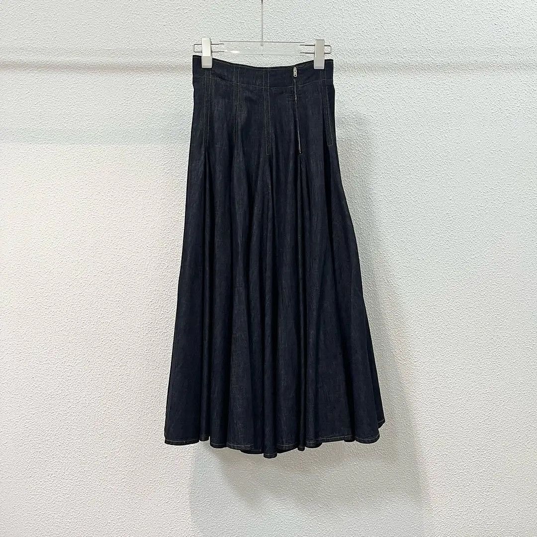 Dior Dior Pleated Denim Midi Skirt Size 36 Size 26" / US 2 / IT 38 - 2 Thumbnail
