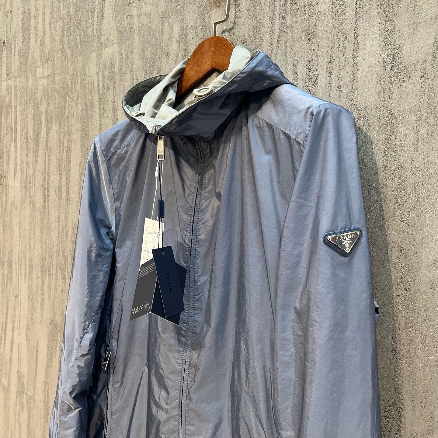 Prada Prada Reversible Nylon Jacket Size L Size US L / EU 52-54 / 3 - 7 Thumbnail