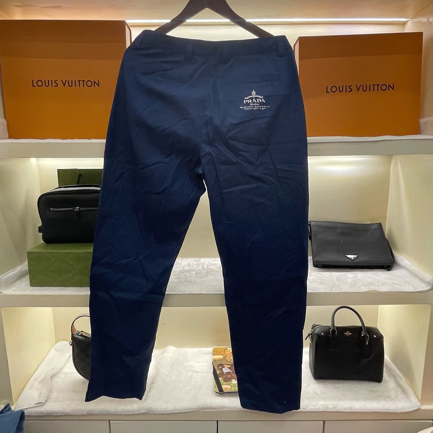 Prada Prada Logo Casual Pants Size 46 Size US 30 / EU 46 - 2 Thumbnail