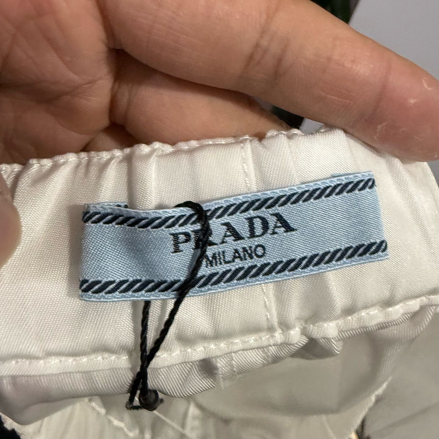 Prada Prada Re-Nylon Logo Shorts Size 40 Size 27" / US 4 / IT 40 - 3 Thumbnail