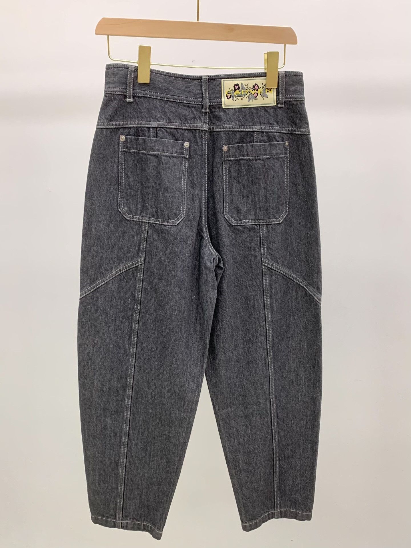 Carven CARVEN High-Waist Relaxed Jeans Size 28" / US 6 / IT 42 - 3 Thumbnail