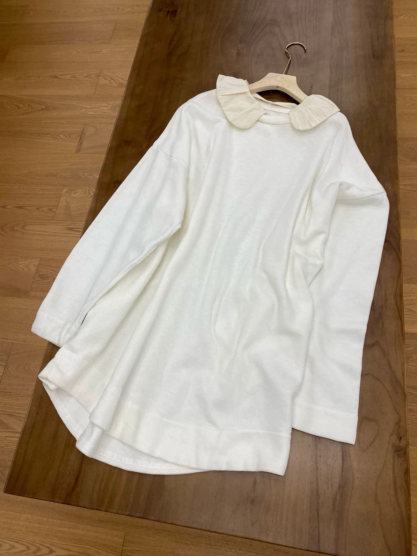 45rpm 45R White Detachable Ruffle Collar Sweatshirt Size M / US 6-8 / IT 42-44 - 2 Thumbnail