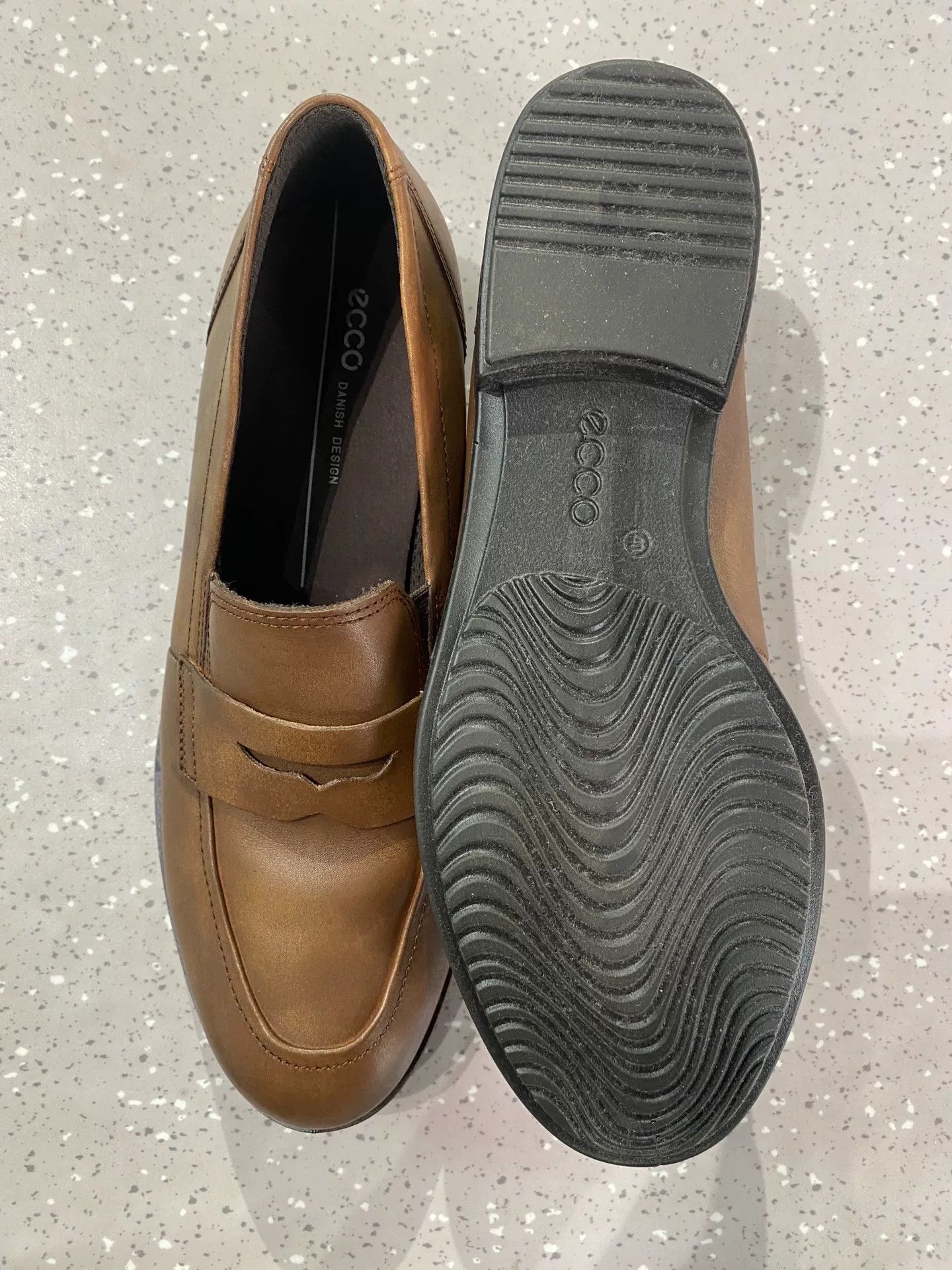 Ecco Ecco Leather Slip-On Loafers Size US 7 / EU 40 - 7 Thumbnail