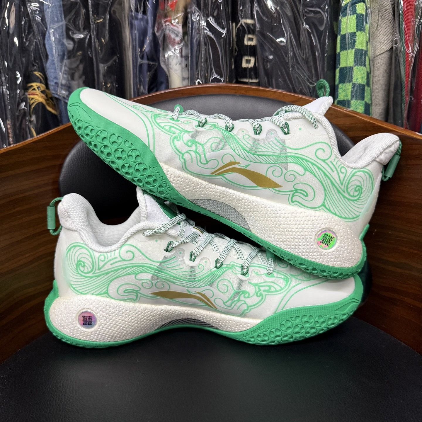 Li-Ning Yu Shuai 14 Low White Green White Tiger Size US 9 / EU 42 - 6 Thumbnail