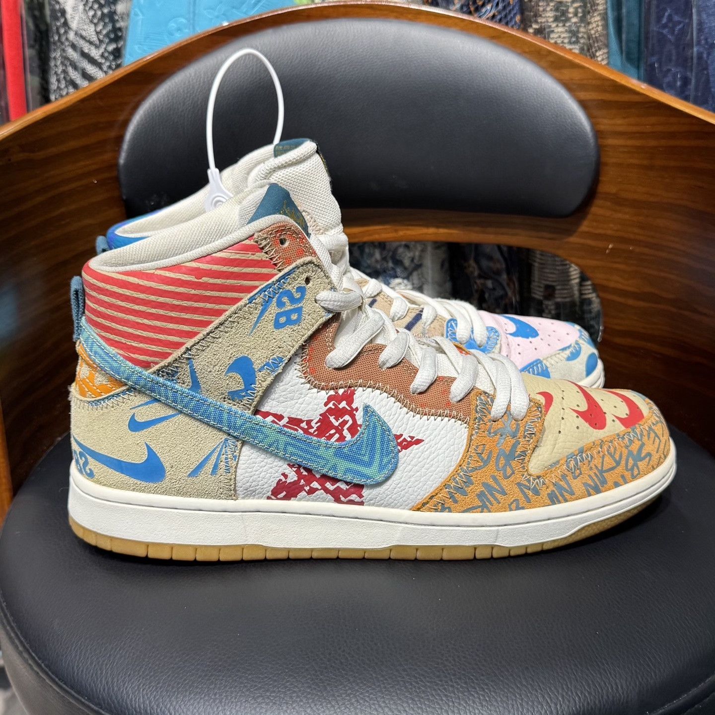 Nike SB Dunk SB Thomas What The Dunk Graffiti Size US 11 / EU 44 - 4 Thumbnail
