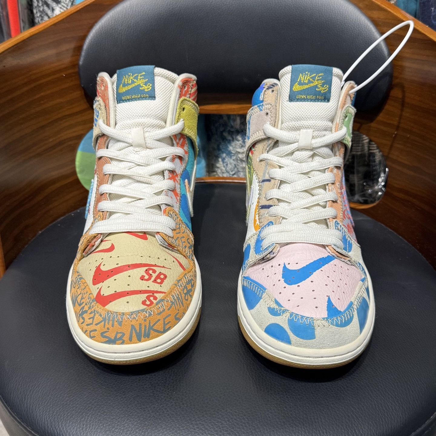 Nike SB Dunk SB Thomas What The Dunk Graffiti Size US 11 / EU 44 - 2 Thumbnail