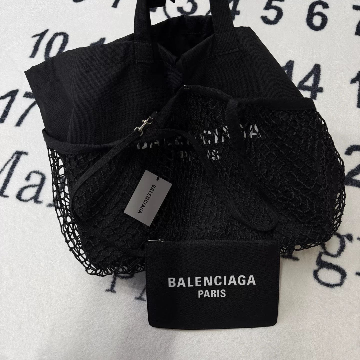 Balenciaga Balenciaga Black Fishnet Large Tote Bag Size ONE SIZE - 3 Thumbnail