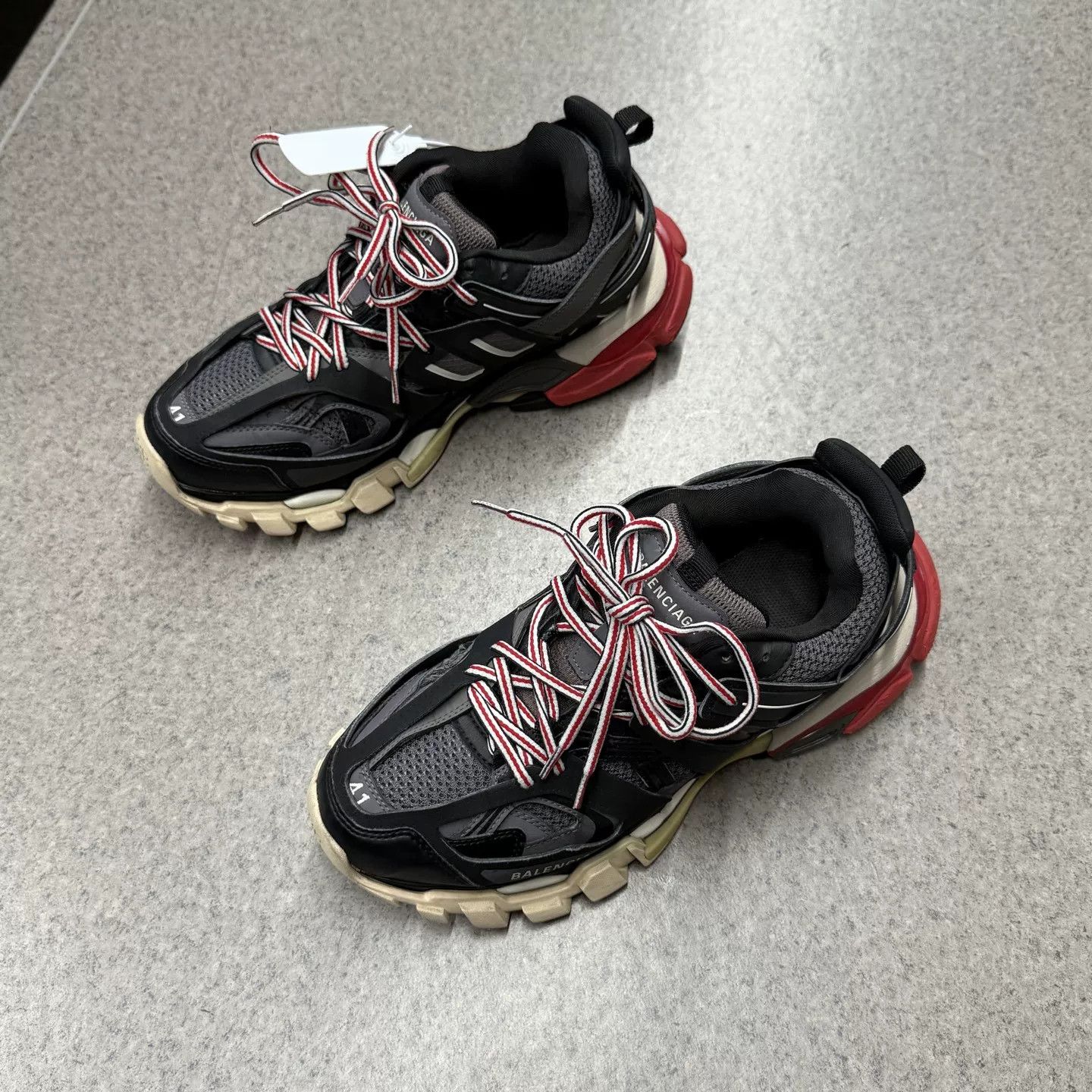 Balenciaga Balenciaga Track Distressed Dad Shoes Size US 8 / EU 41 - 5 Thumbnail