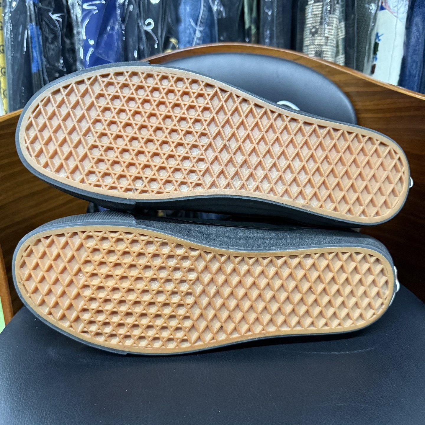 Wtaps Wtaps x Vans SK8 Black Gold Logo Size US 10 / EU 43 - 9 Thumbnail