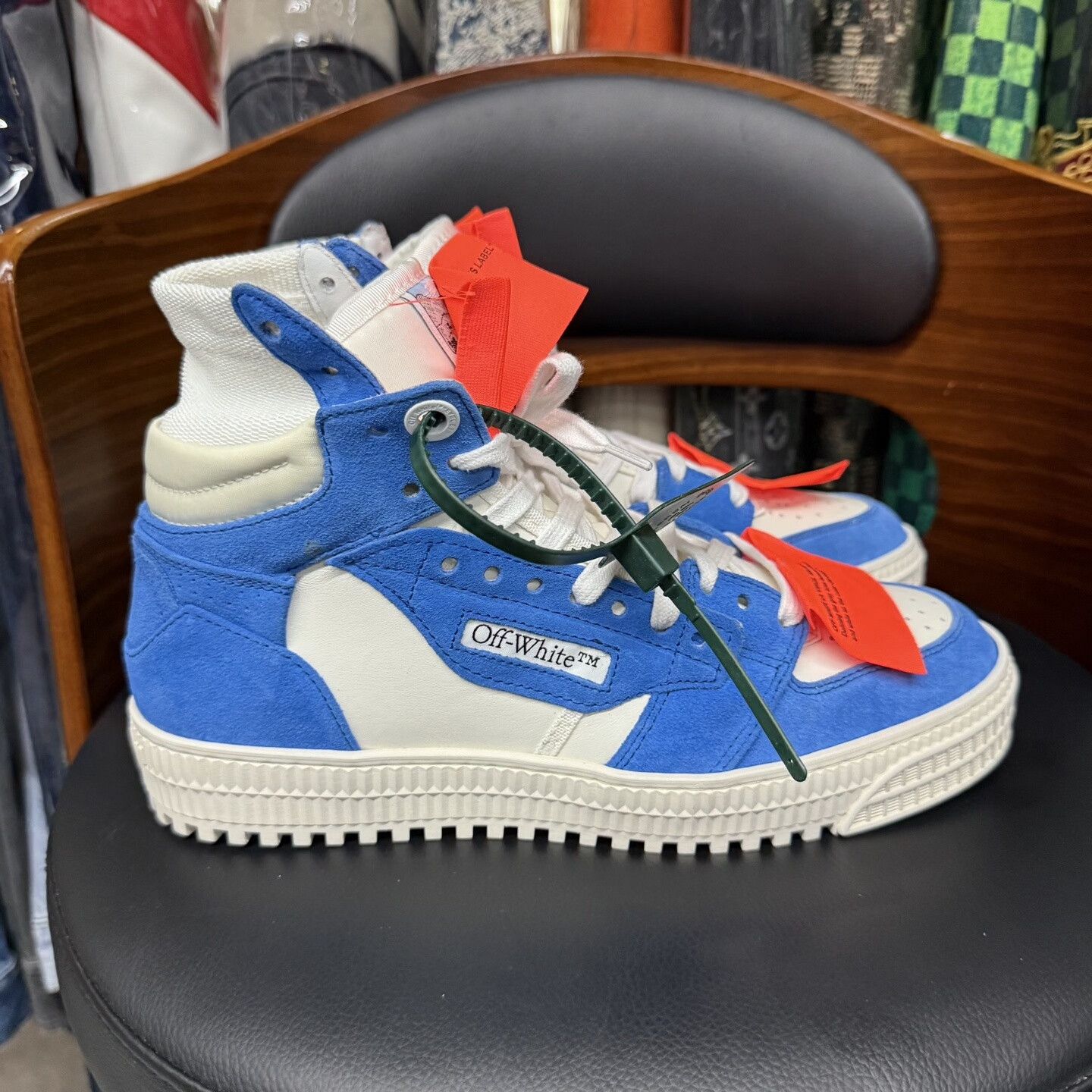 Off-White Off White Off Court Sneakers Size US 7 / EU 40 - 4 Thumbnail