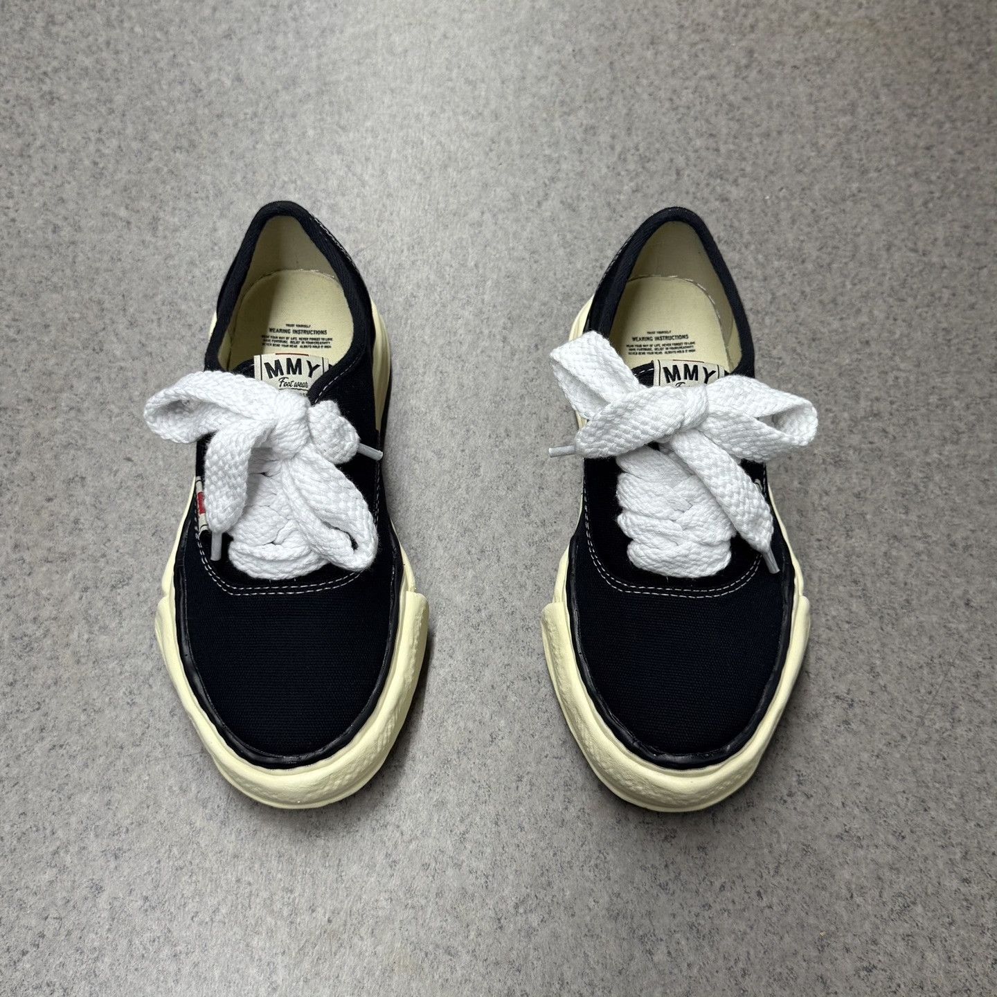 Maison MIHARA YASUHIRO Mihara Yasuhiro MMY Black Distressed Vulcanized Shoes Size US 5 / EU 37 - 5 Thumbnail