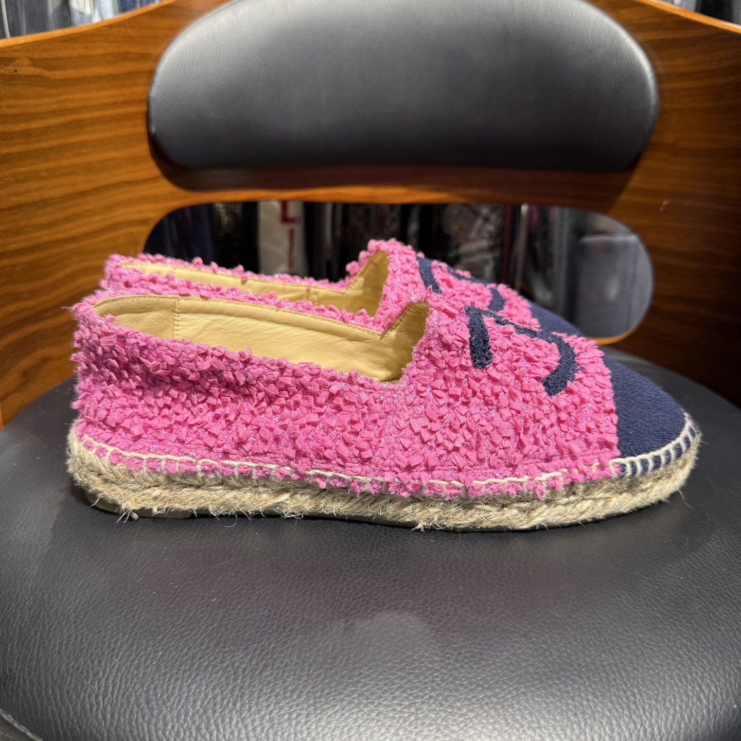 Chanel Chanel Tweed Pink Espadrilles Size US 6 / IT 36 - 4 Thumbnail