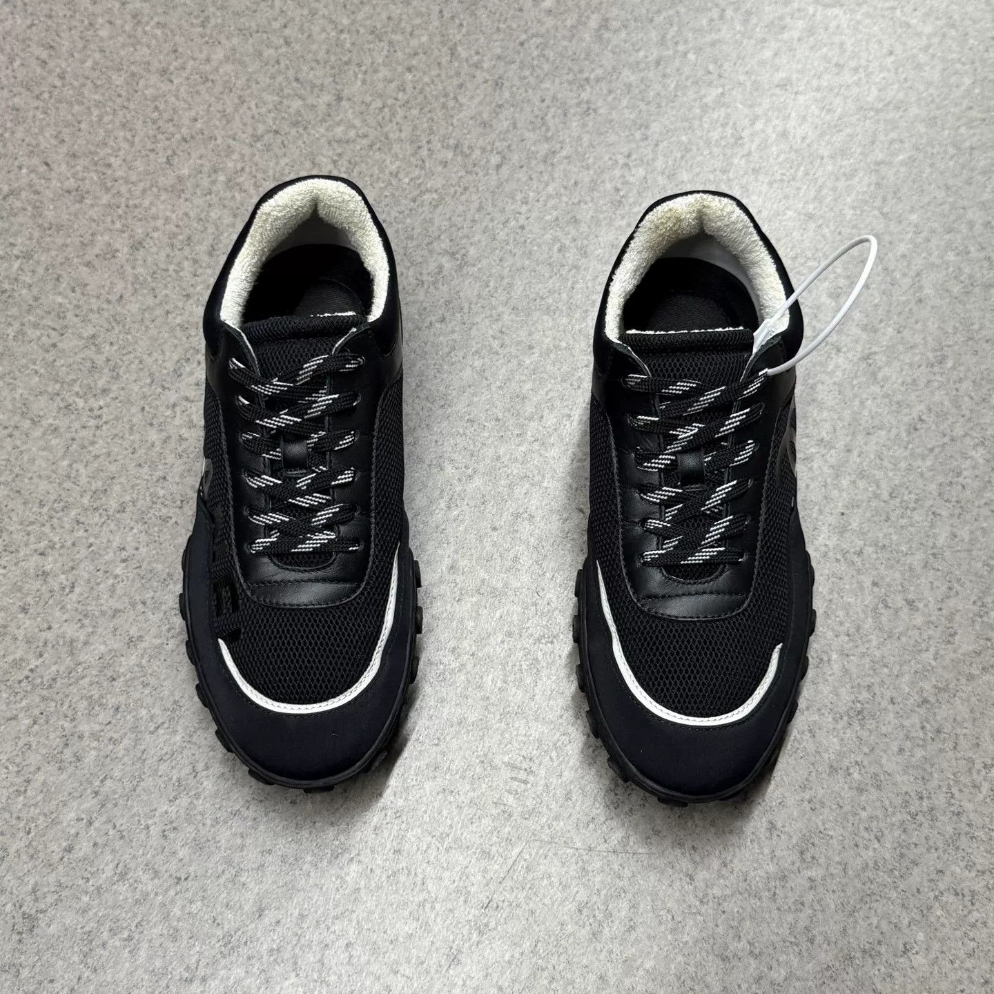 Chanel Chanel Black White Training Sneakers Size US 8 / IT 38 - 5 Thumbnail