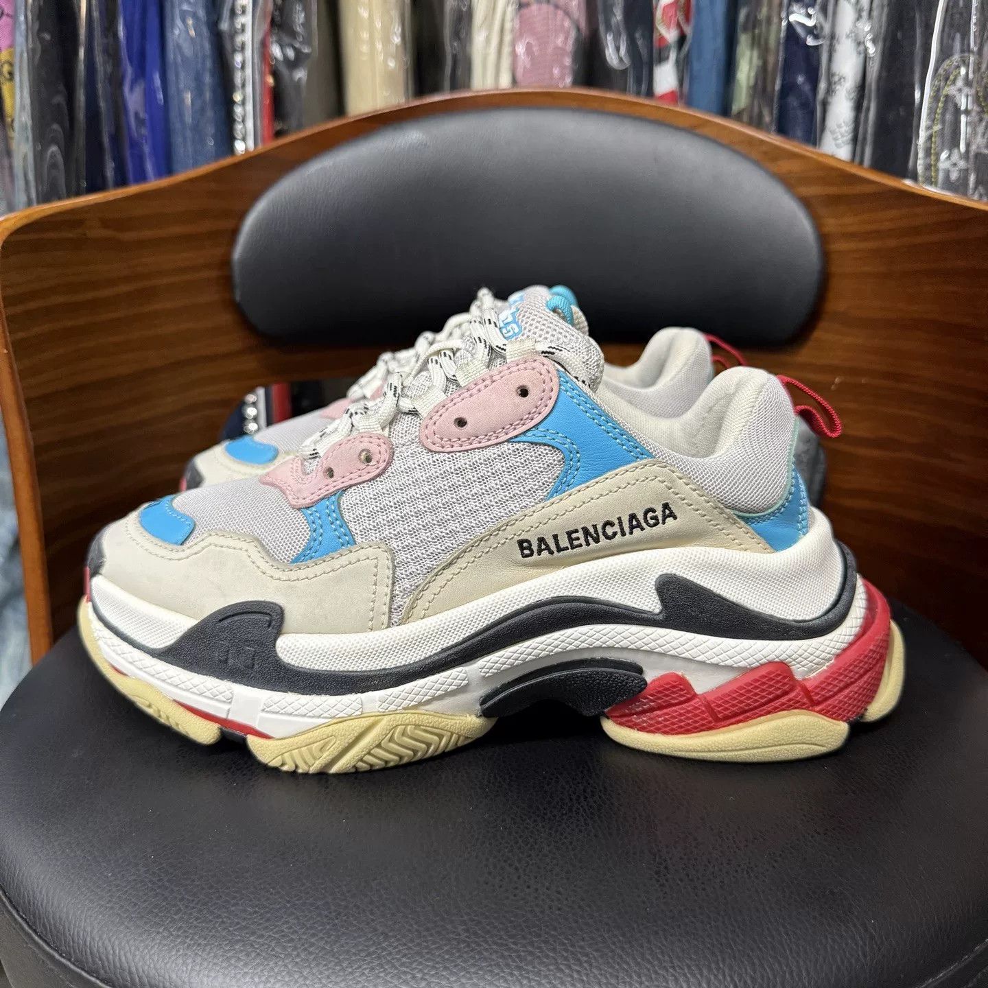 Balenciaga Balenciaga Triples Distressed Dad Shoes Size US 6 / IT 36 - 6 Thumbnail