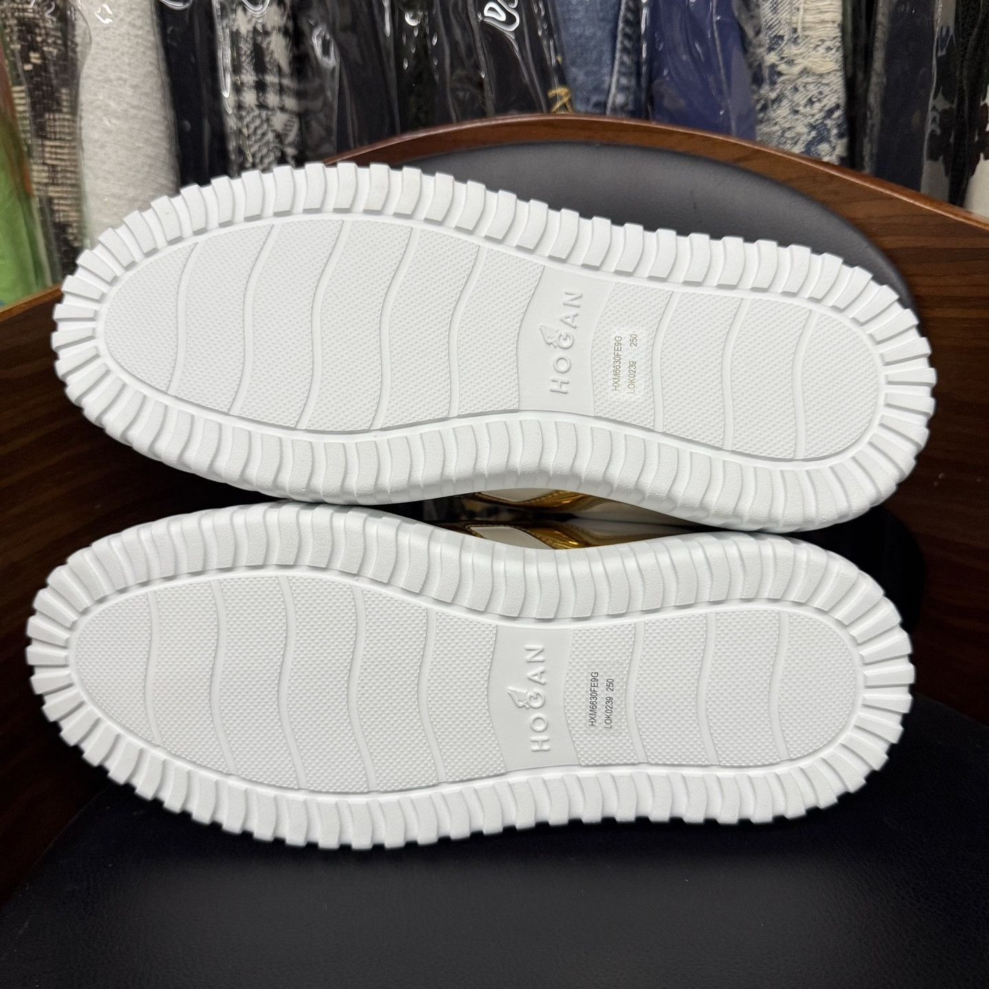 Hogan Hogan Platinum Gold Platform Sneakers Size US 7.5 / EU 40-41 - 8 Thumbnail