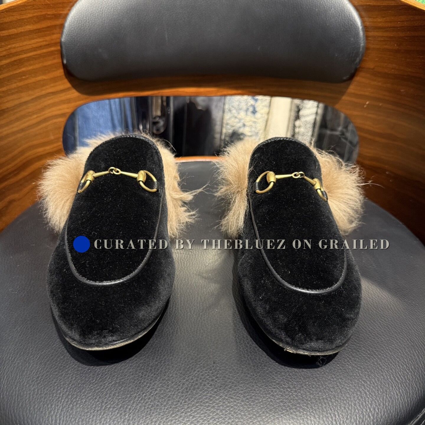 Gucci Gucci Black Velvet Gold Horsebit Fur Slippers Size US 8 / IT 38 - 2 Thumbnail