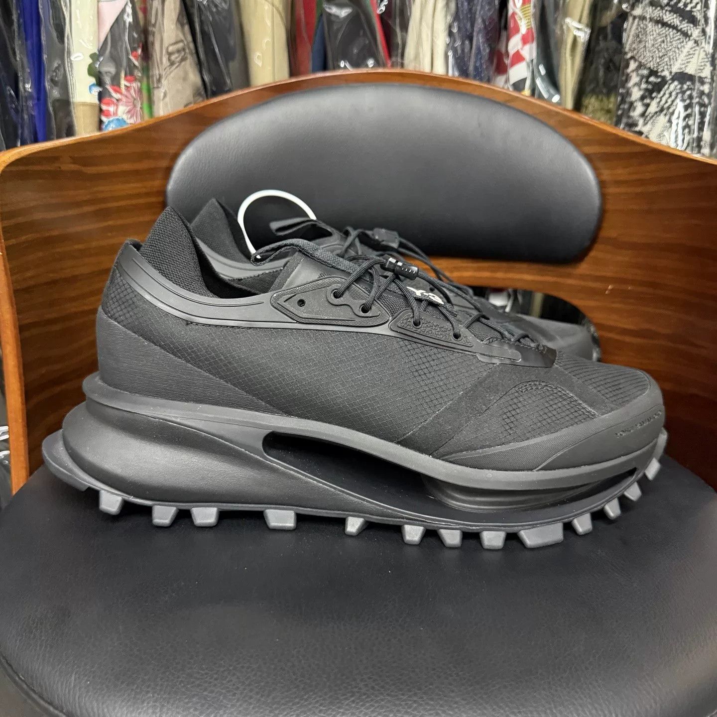 Y-3 Y-3 S-GENDO Trail Sneakers Size US 11 / EU 44 - 4 Thumbnail