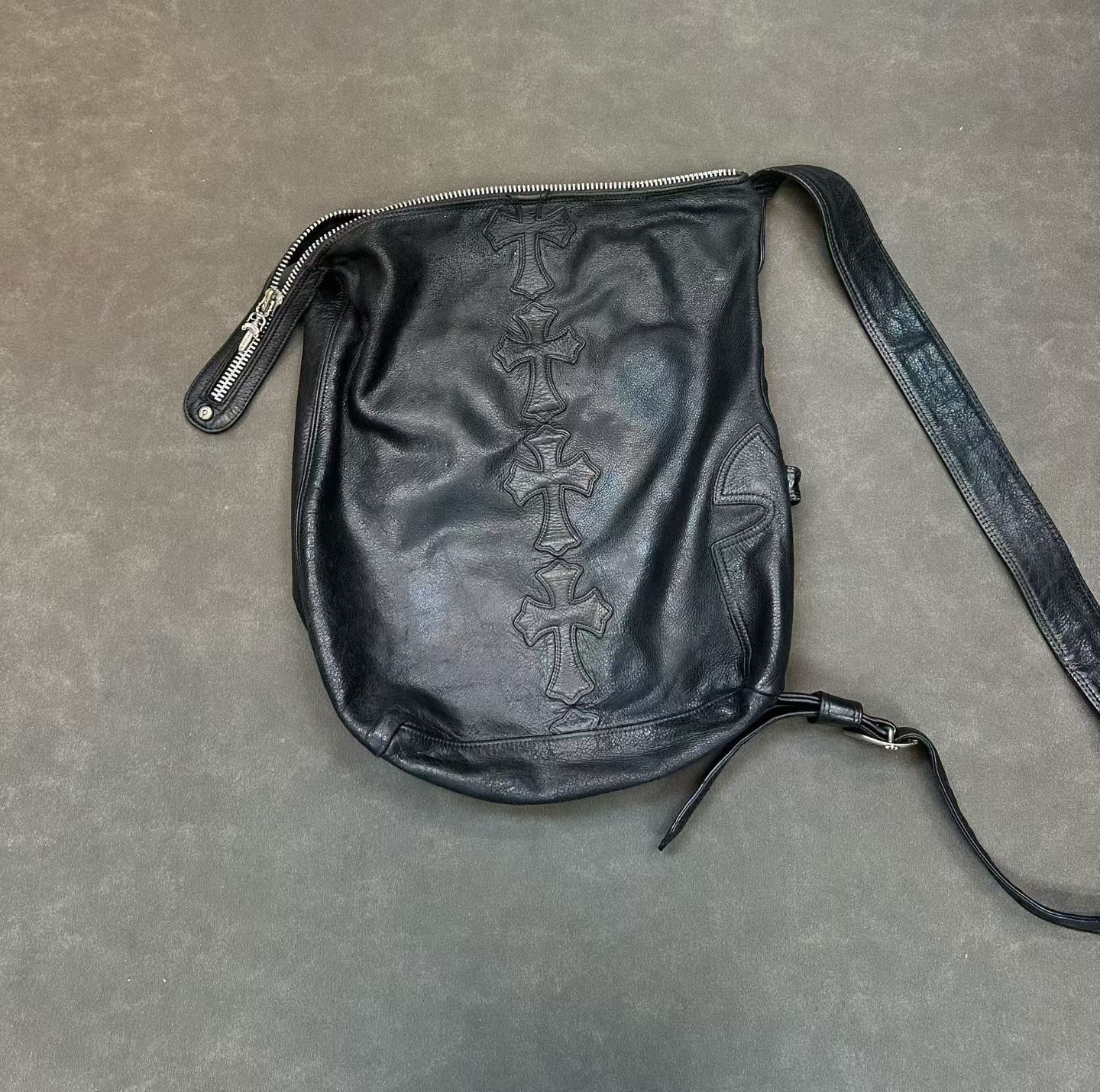 Chrome Hearts Chrome Hearts Cross Leather Bucket Shoulder Bag Size ONE SIZE - 2 Thumbnail
