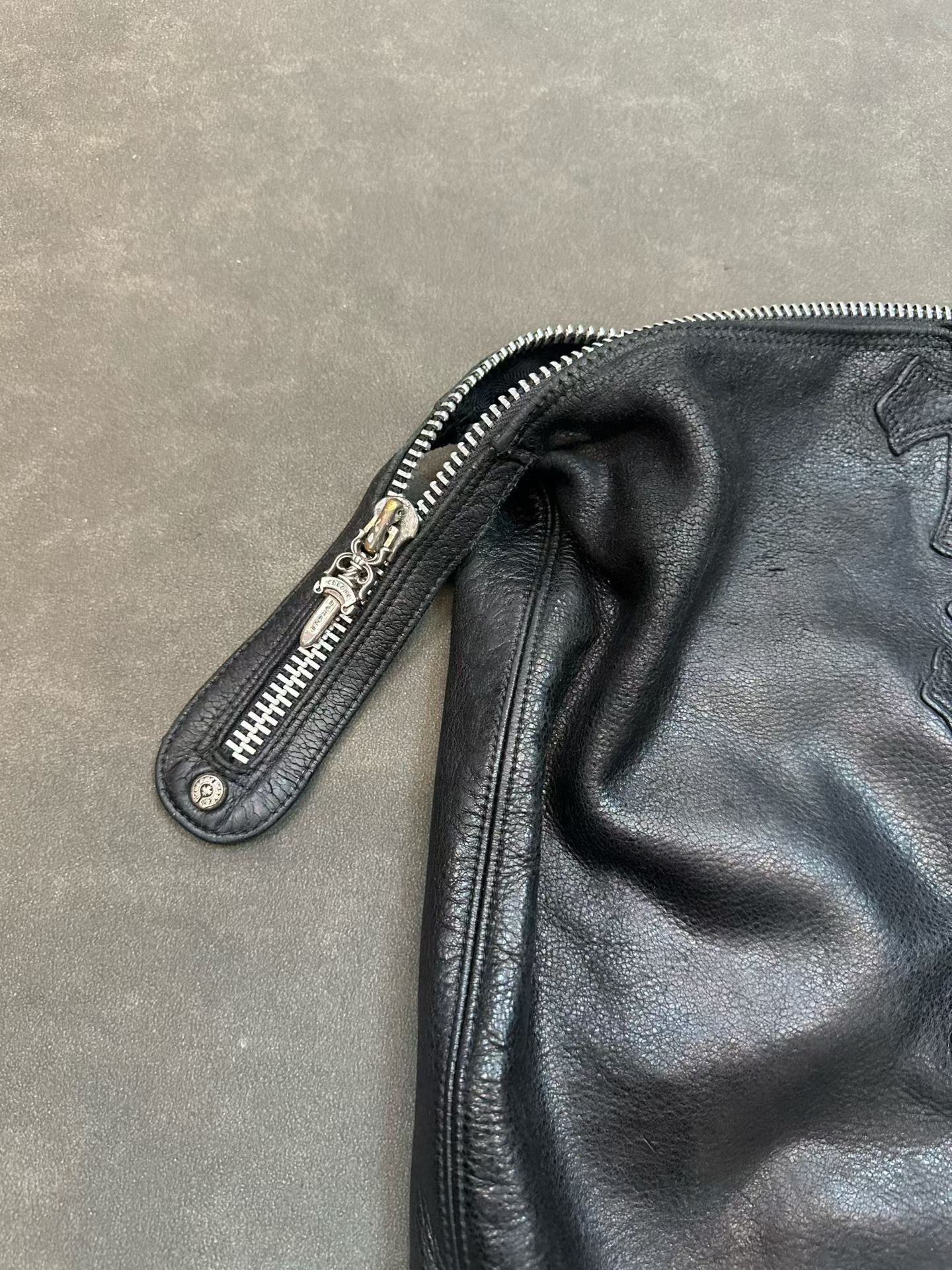 Chrome Hearts Chrome Hearts Cross Leather Bucket Shoulder Bag Size ONE SIZE - 4 Thumbnail