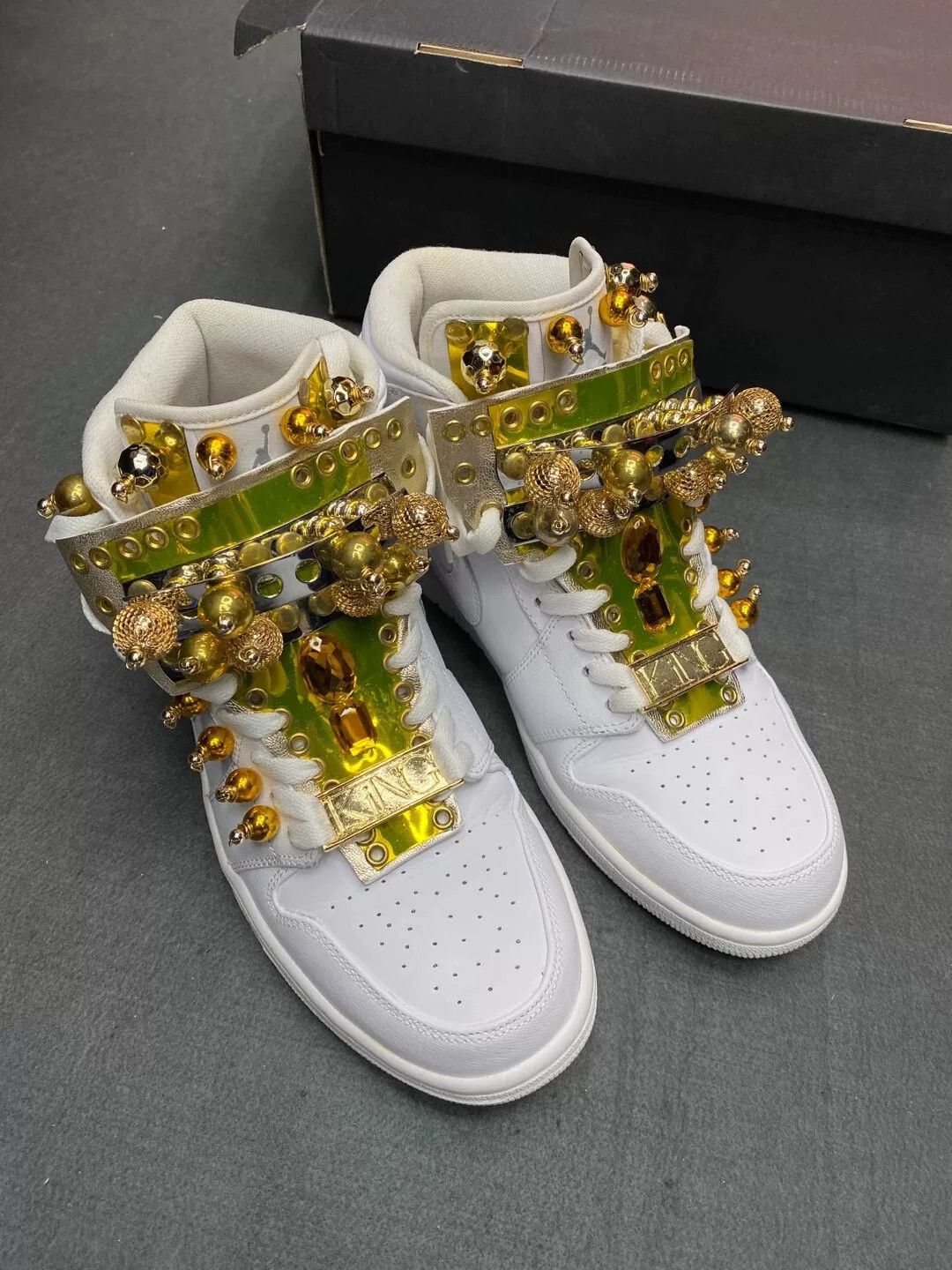 Jordan Brand Air Jordan 1 Custom King Size US 10 / EU 43 - 3 Thumbnail