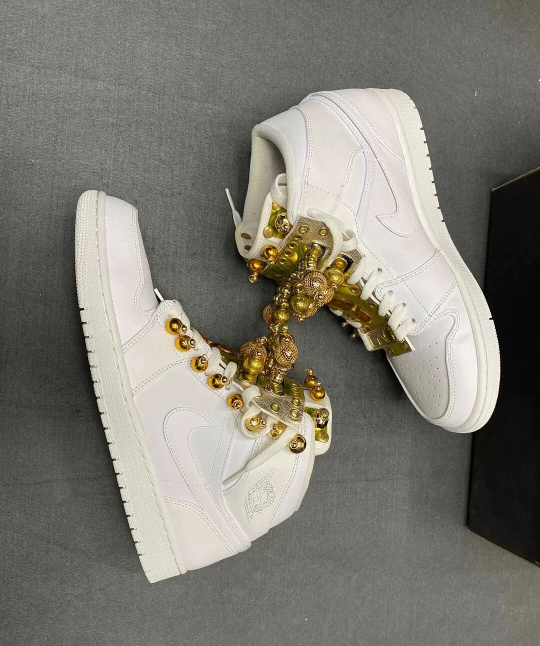 Jordan Brand Air Jordan 1 Custom King Size US 10 / EU 43 - 2 Thumbnail