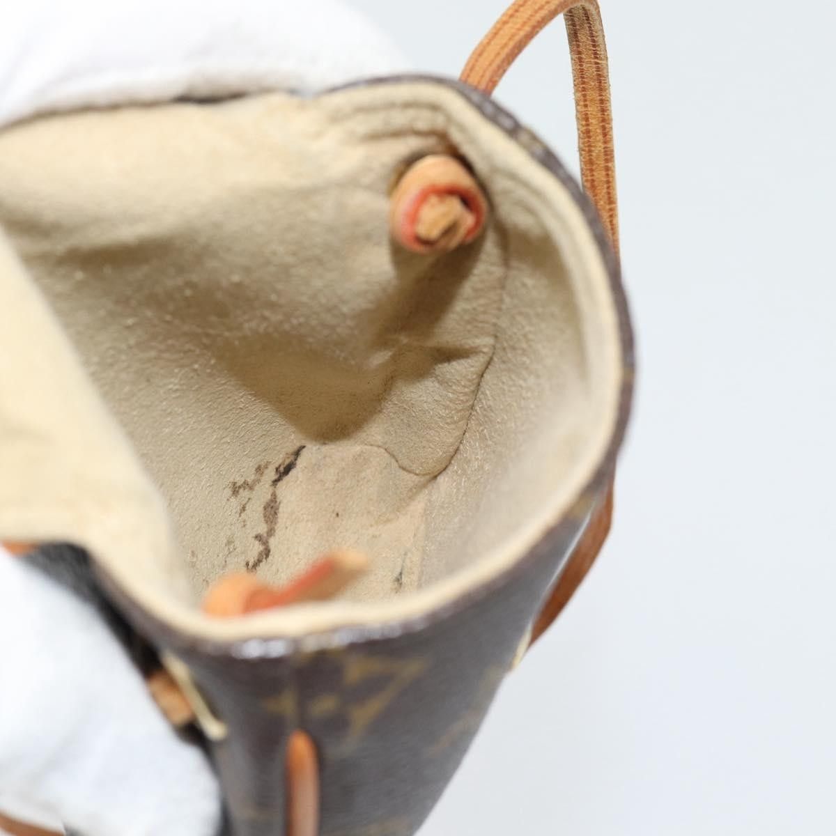 Louis Vuitton Louis Vuitton Cancun Pochette Monogram Canvas Size ONE SIZE - 18 Thumbnail