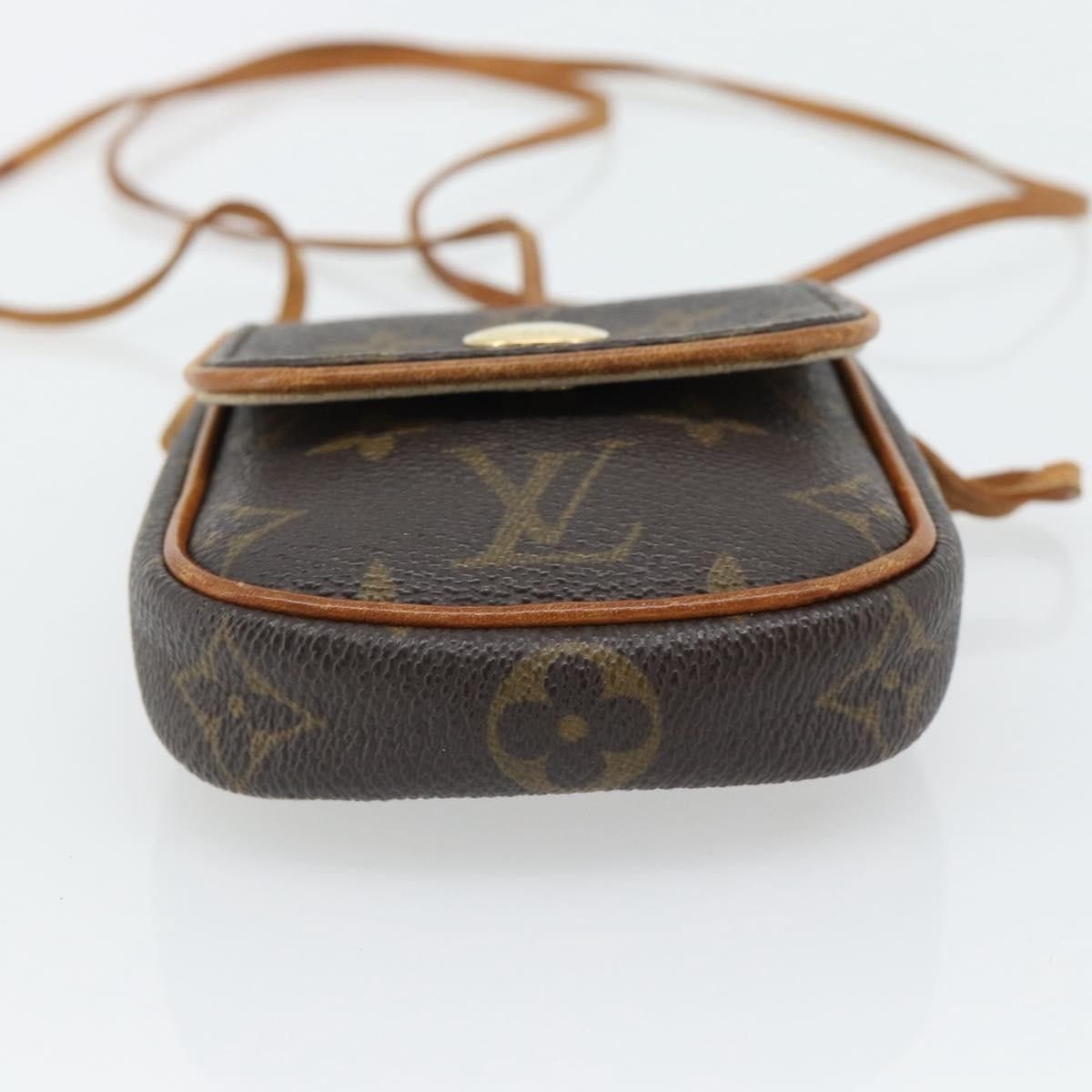 Louis Vuitton Louis Vuitton Cancun Pochette Monogram Canvas Size ONE SIZE - 13 Thumbnail