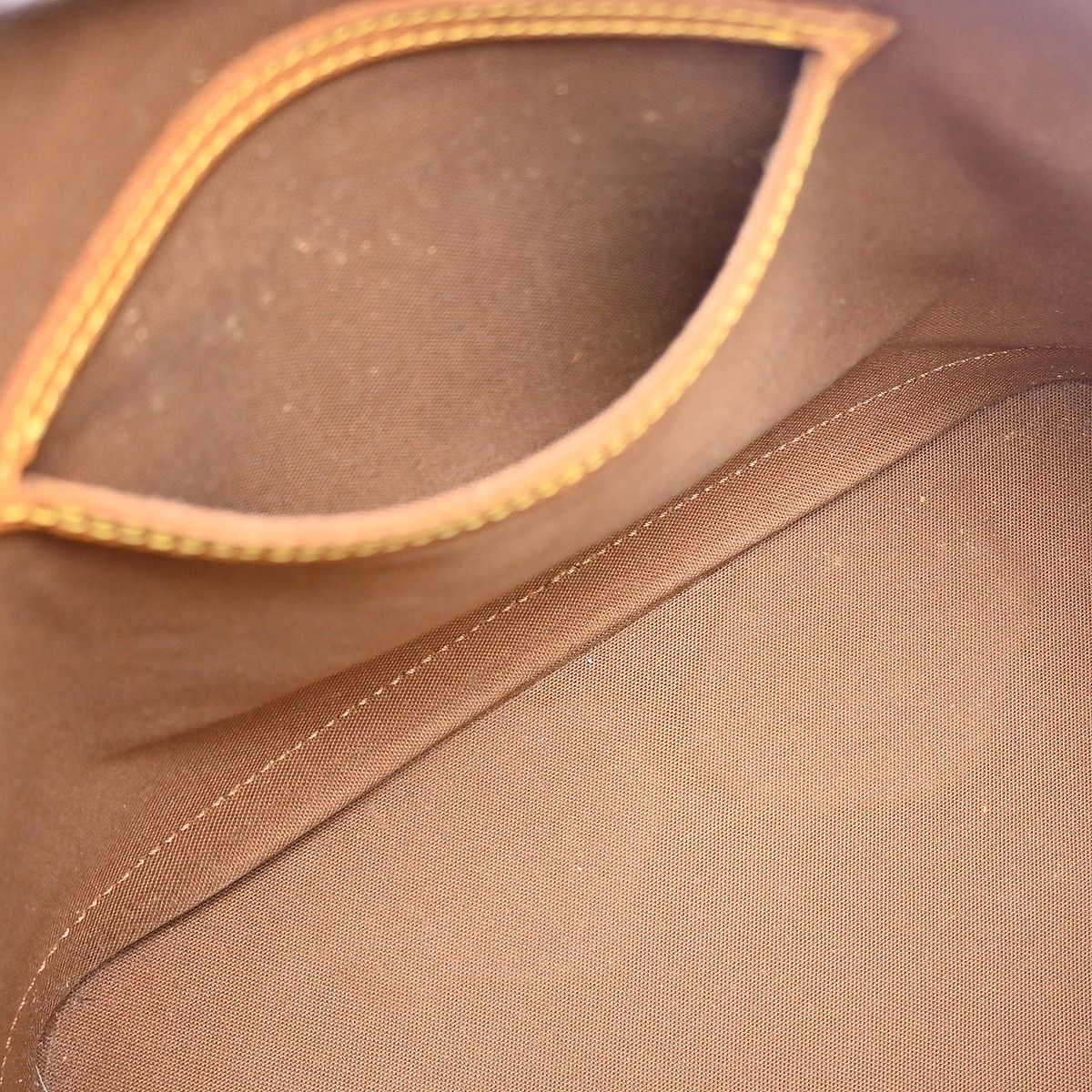 Louis Vuitton Louis Vuitton Alma Handbag Monogram Canvas Size ONE SIZE - 14 Thumbnail