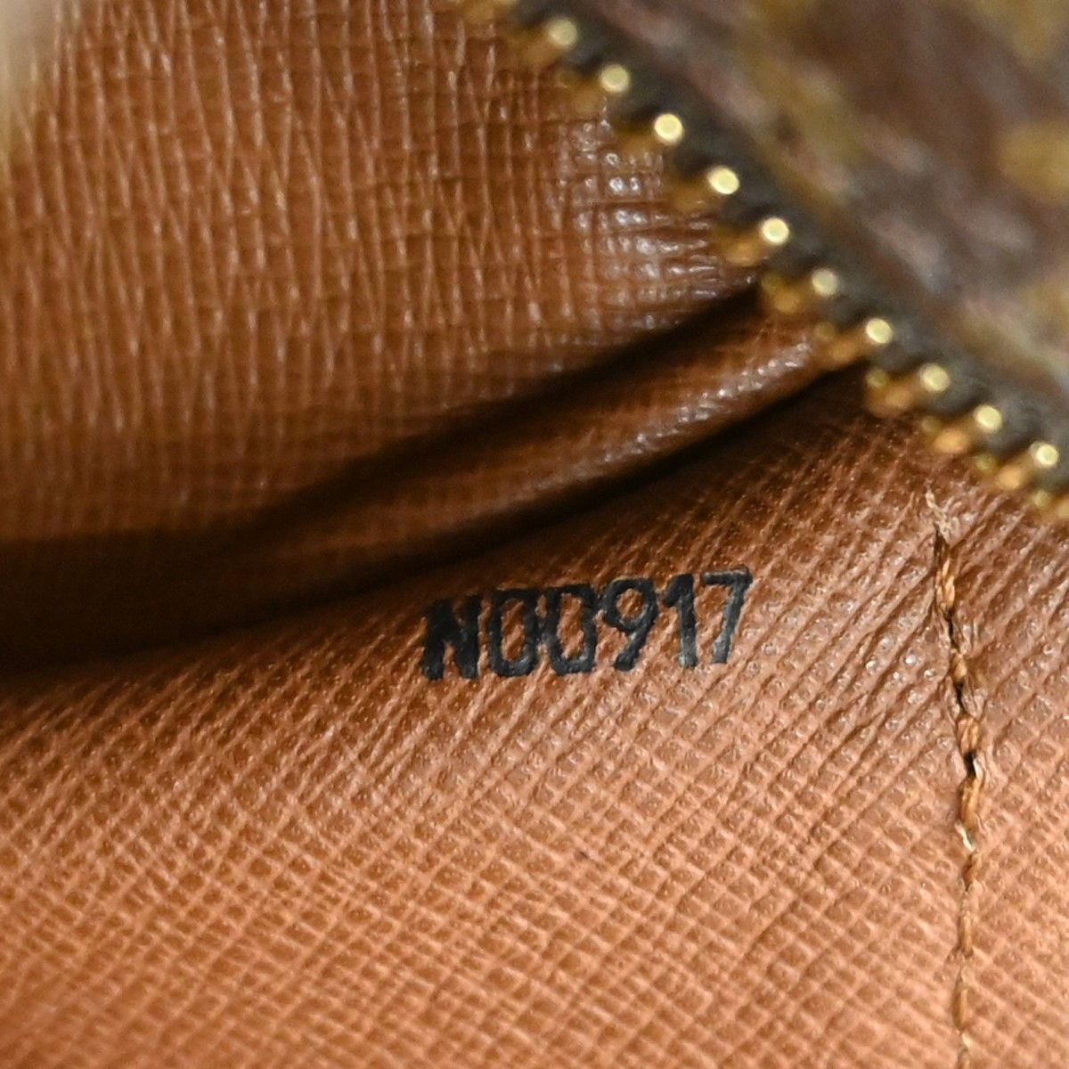 Louis Vuitton Louis Vuitton Papillon Handbag Monogram Canvas Size ONE SIZE - 5 Thumbnail