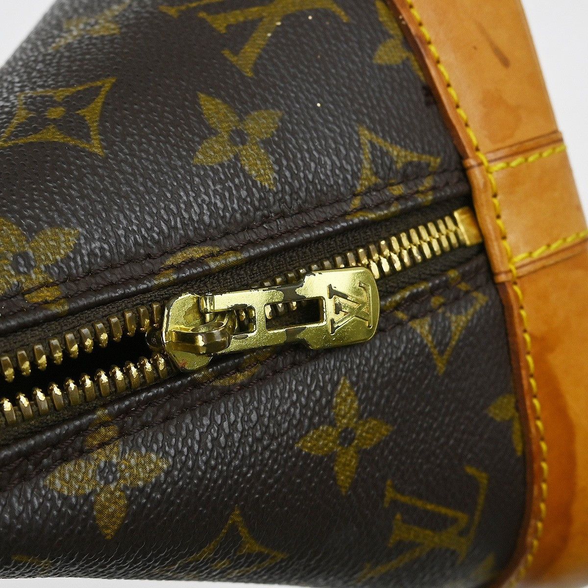 Louis Vuitton Louis Vuitton Alma Handbag Monogram Canvas Size ONE SIZE - 11 Thumbnail