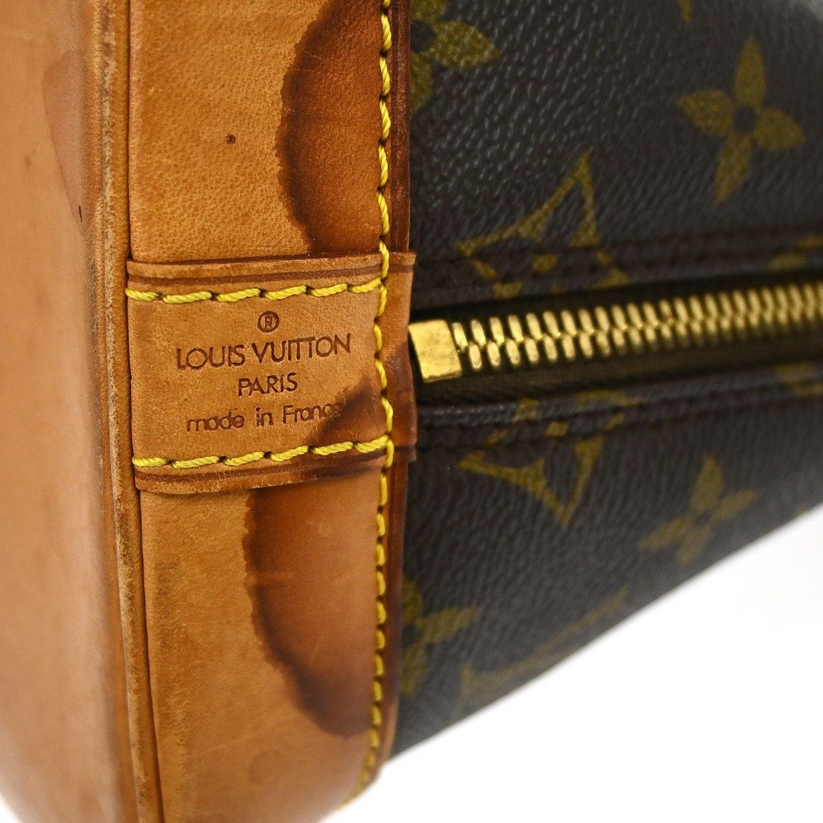 Louis Vuitton Louis Vuitton Alma Handbag Monogram Canvas Size ONE SIZE - 4 Thumbnail