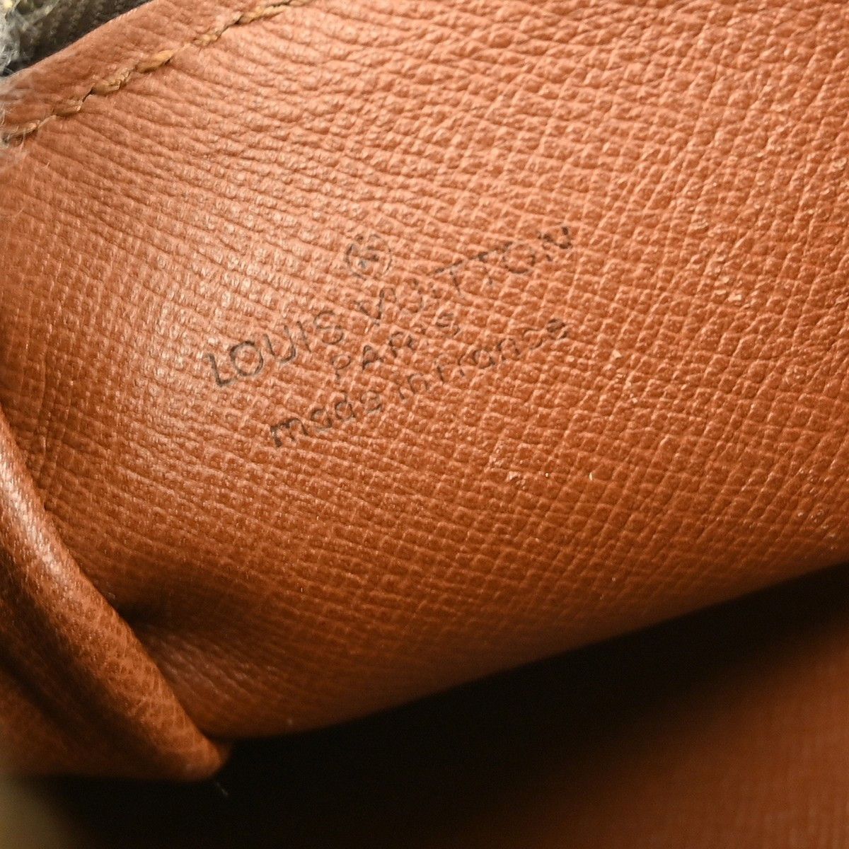 Louis Vuitton Louis Vuitton Papillon Handbag Monogram Canvas Size ONE SIZE - 4 Thumbnail