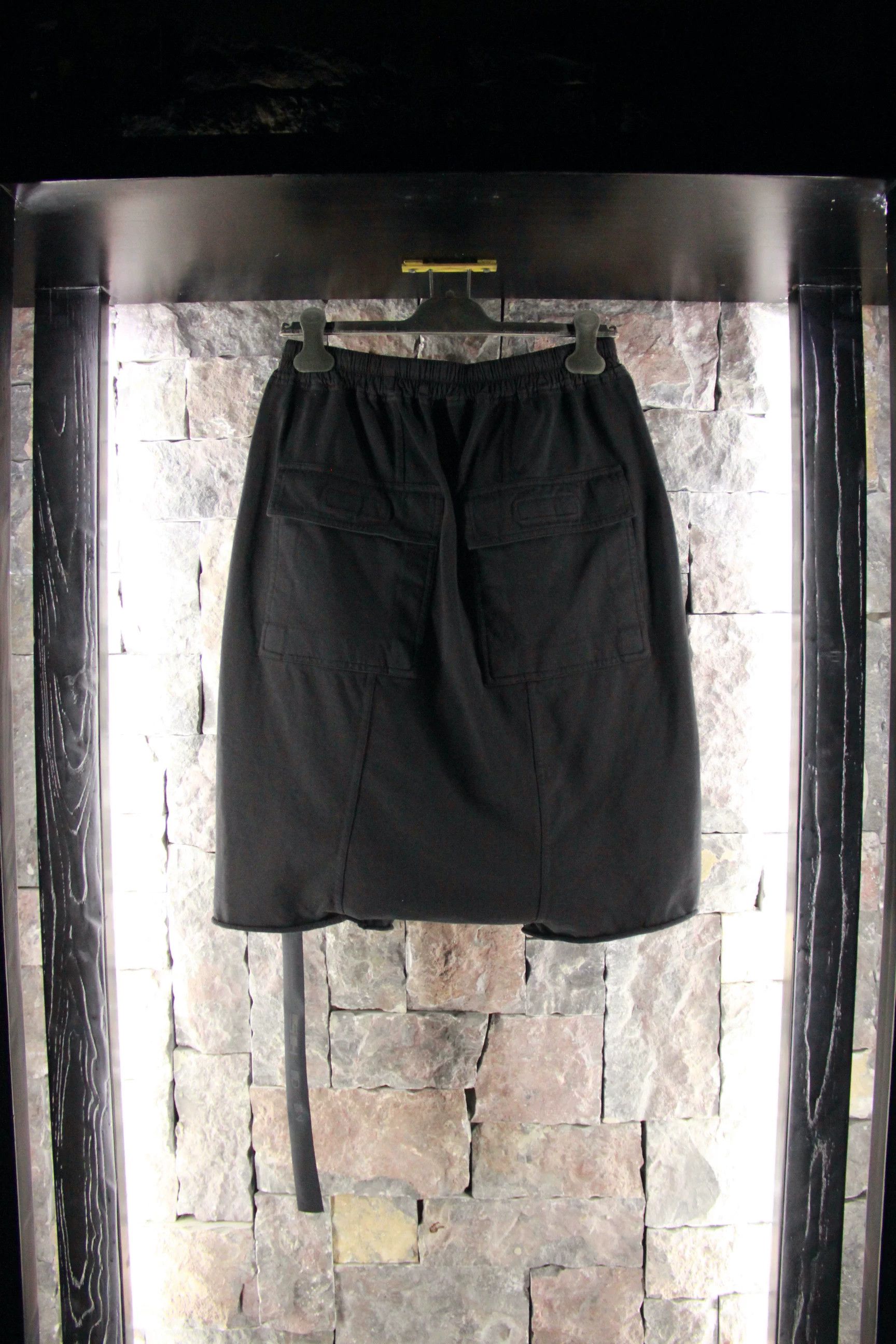Rick Owens Rick Owens Black Shorts Men 30 Size US 30 / EU 46 - 5 Thumbnail