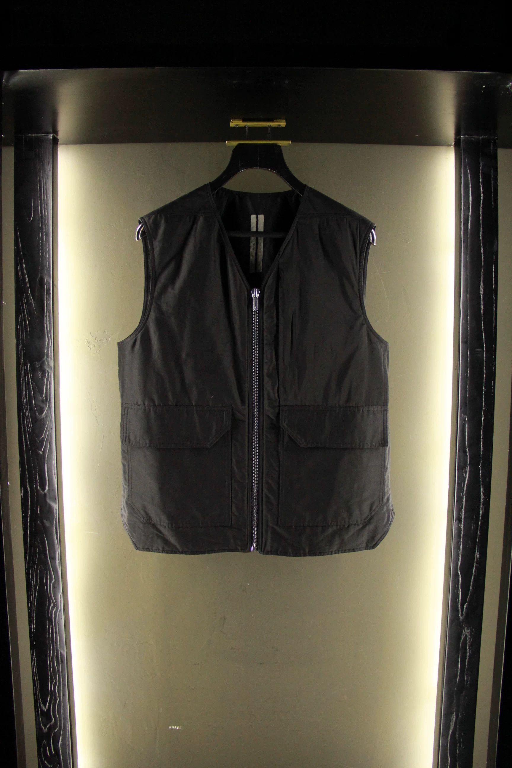 Rick Owens Rick Owens Black Vest Men l Size US L / EU 52-54 / 3 - 2 Thumbnail